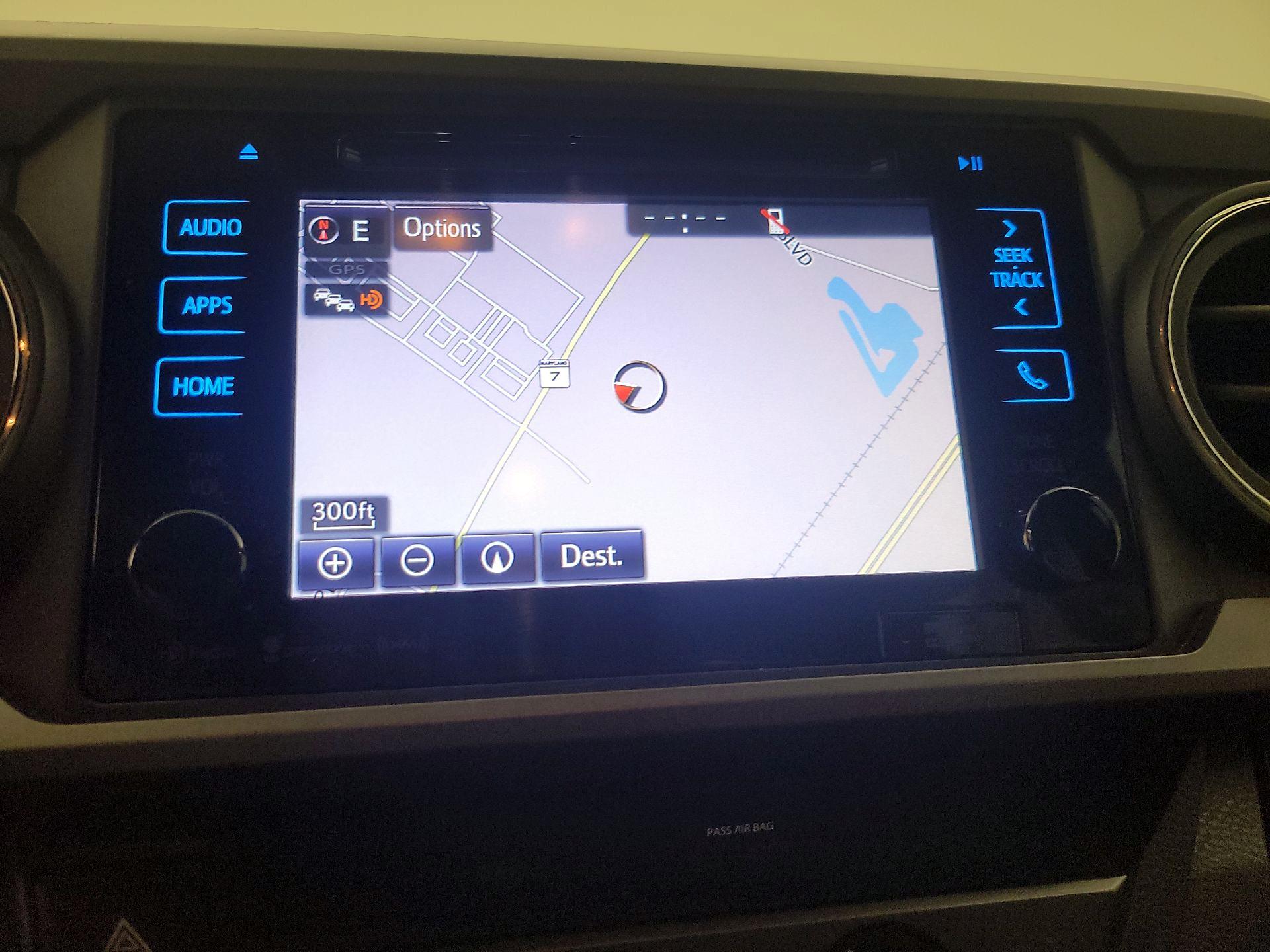 Thumbnail: 2019 Toyota Tacoma - 14