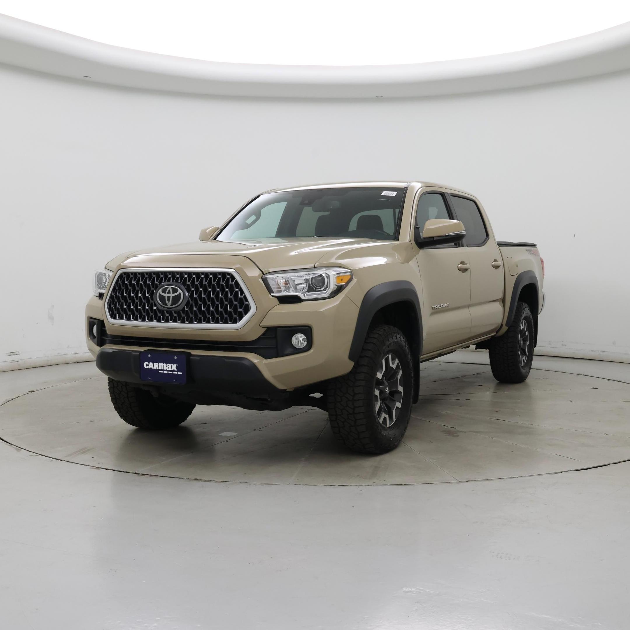 Thumbnail: 2019 Toyota Tacoma - 4