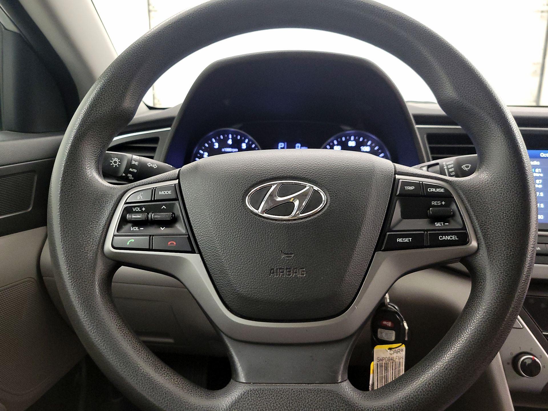 Thumbnail: 2017 Hyundai Elantra - 10