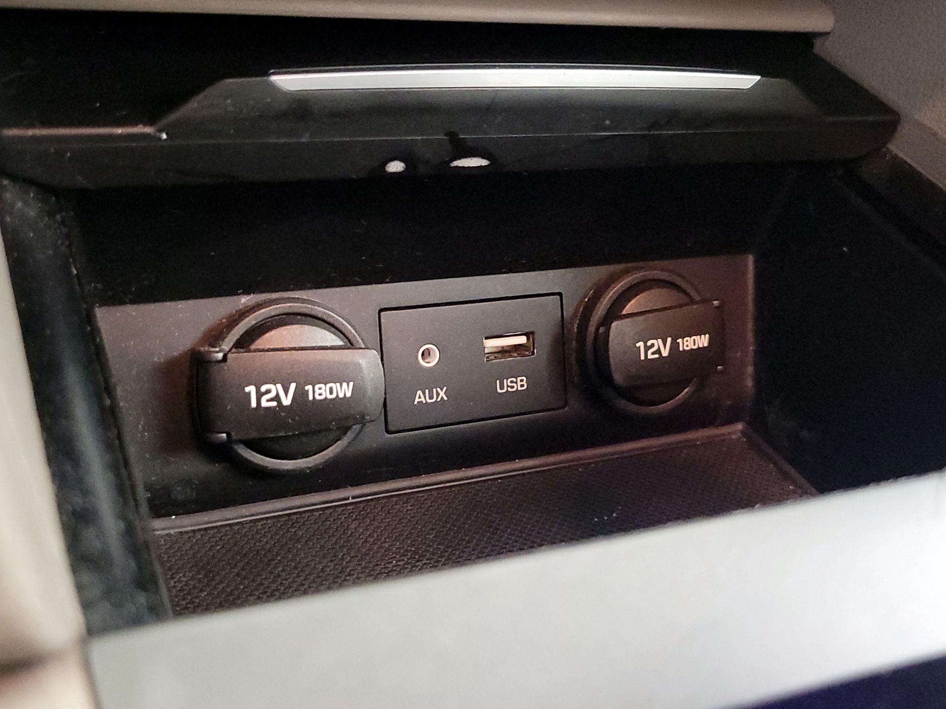 Thumbnail: 2017 Hyundai Elantra - 18