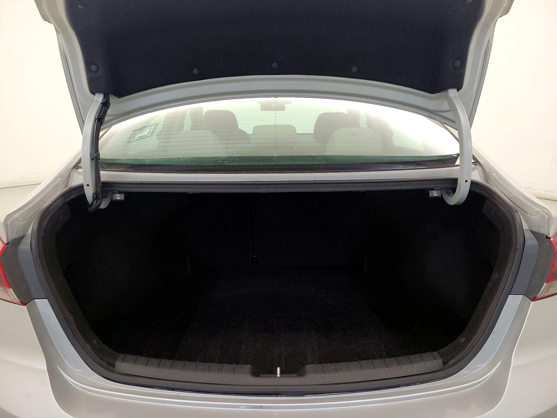 Thumbnail: 2017 Hyundai Elantra - 20