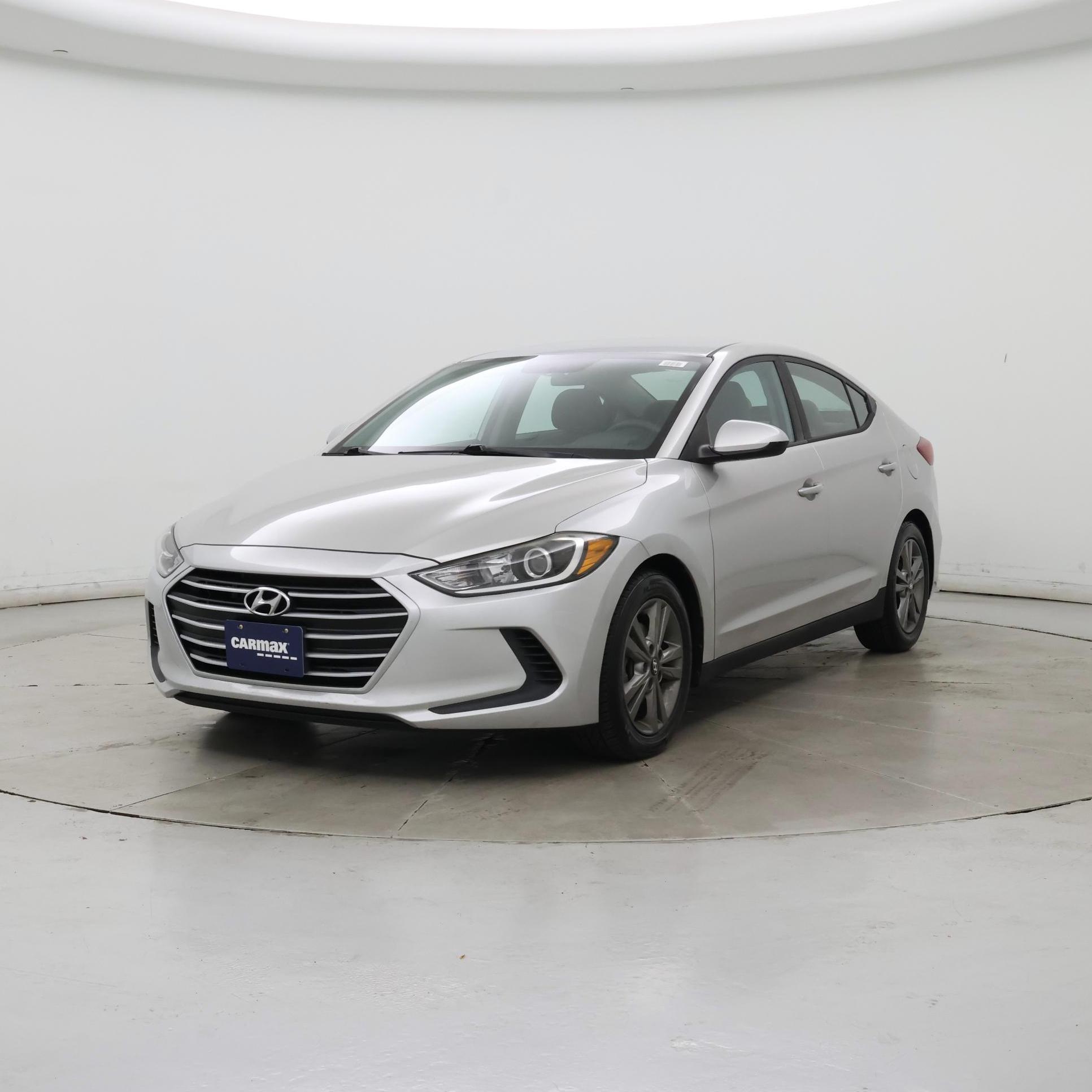 Thumbnail: 2017 Hyundai Elantra - 4