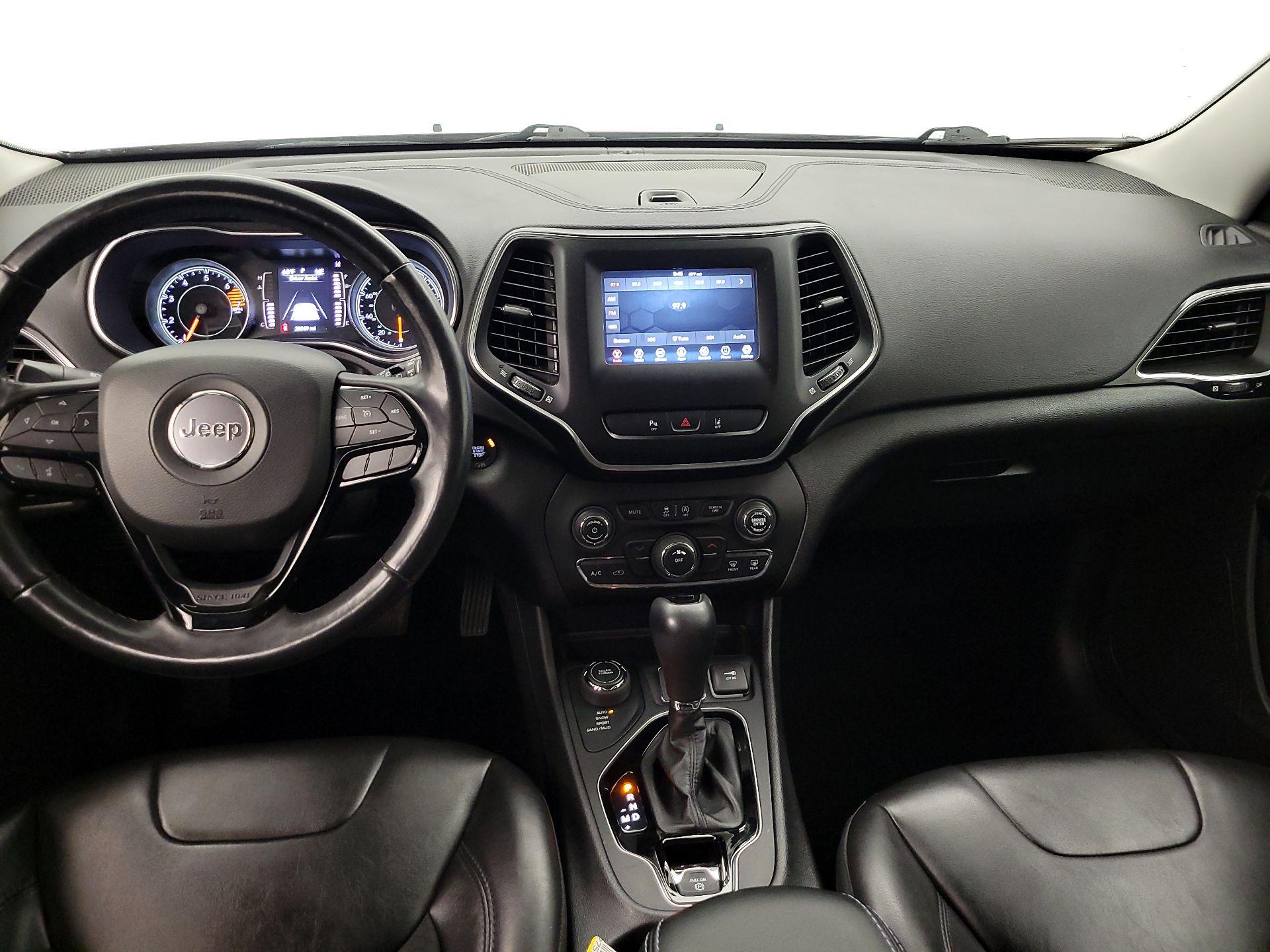 Thumbnail: 2021 Jeep Cherokee - 9