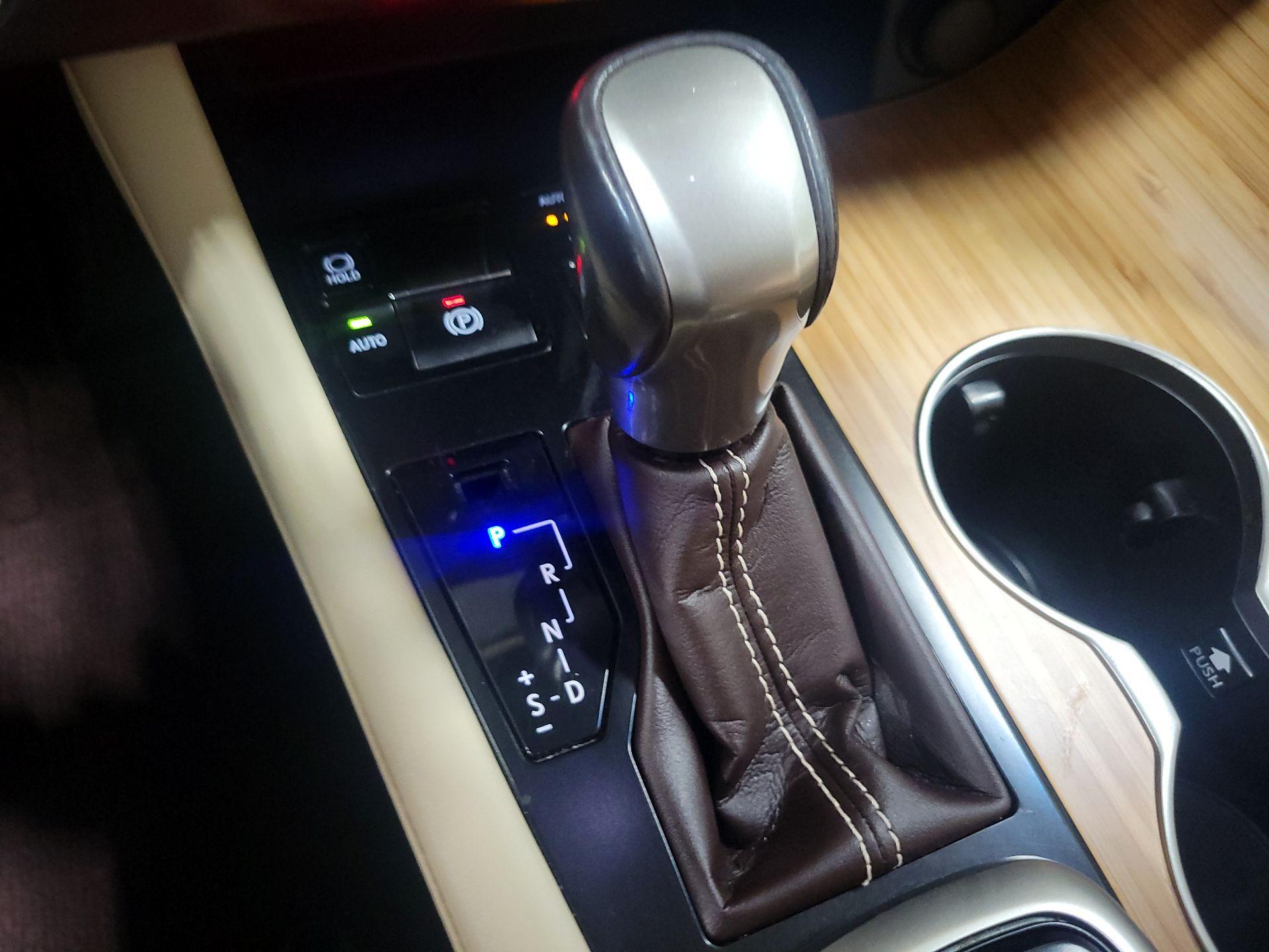 Thumbnail: 2018 Lexus RX - 18