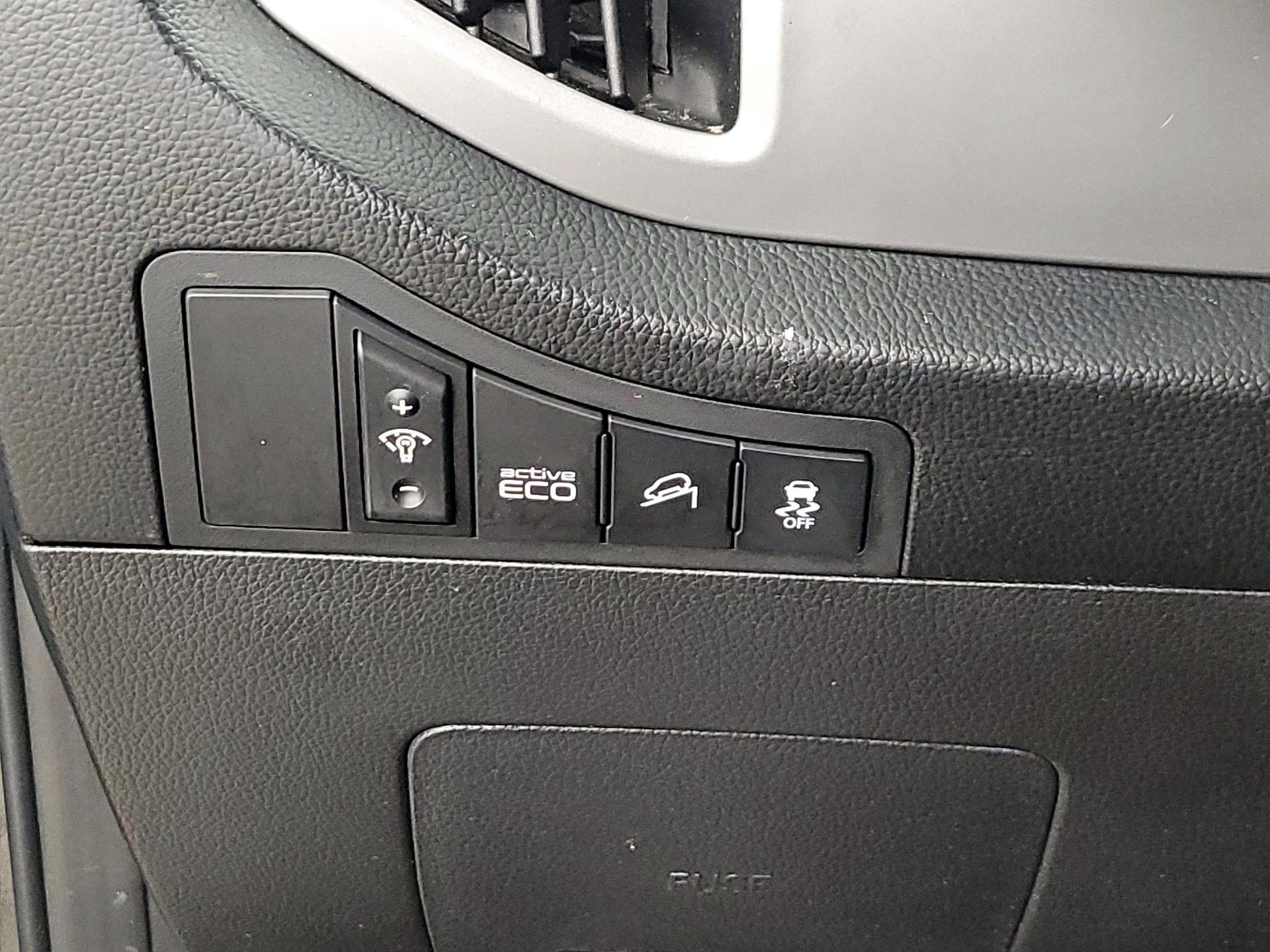 Thumbnail: 2016 Kia Sportage - 13