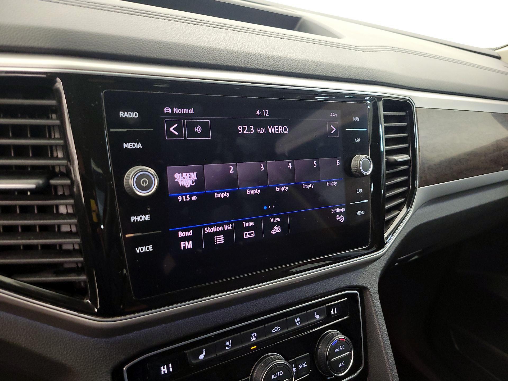 Thumbnail: 2019 Volkswagen Atlas - 16