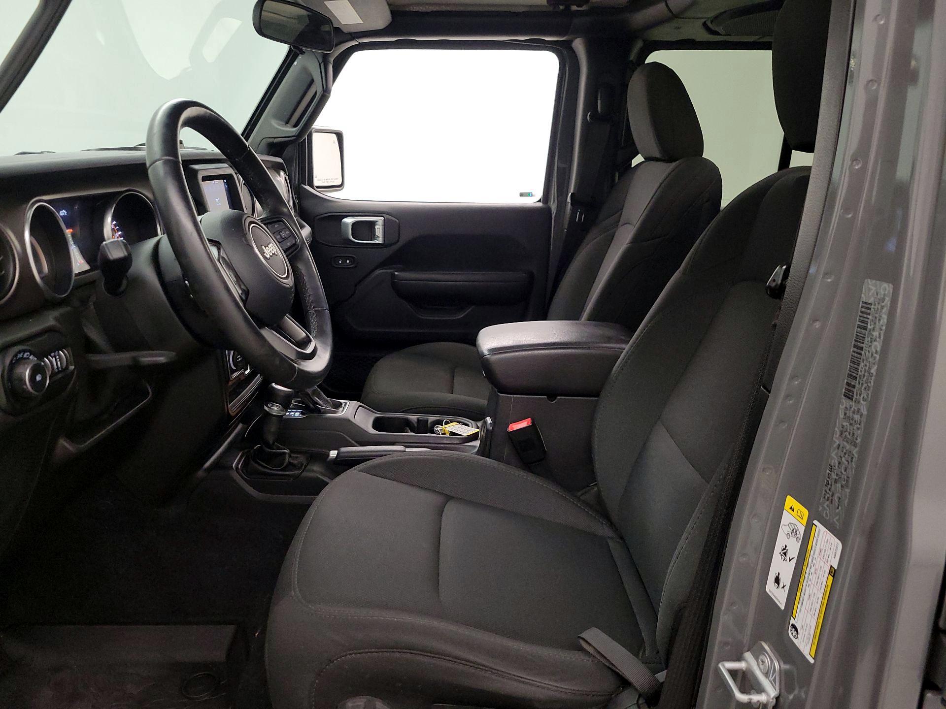 Thumbnail: 2019 Jeep Wrangler - 11