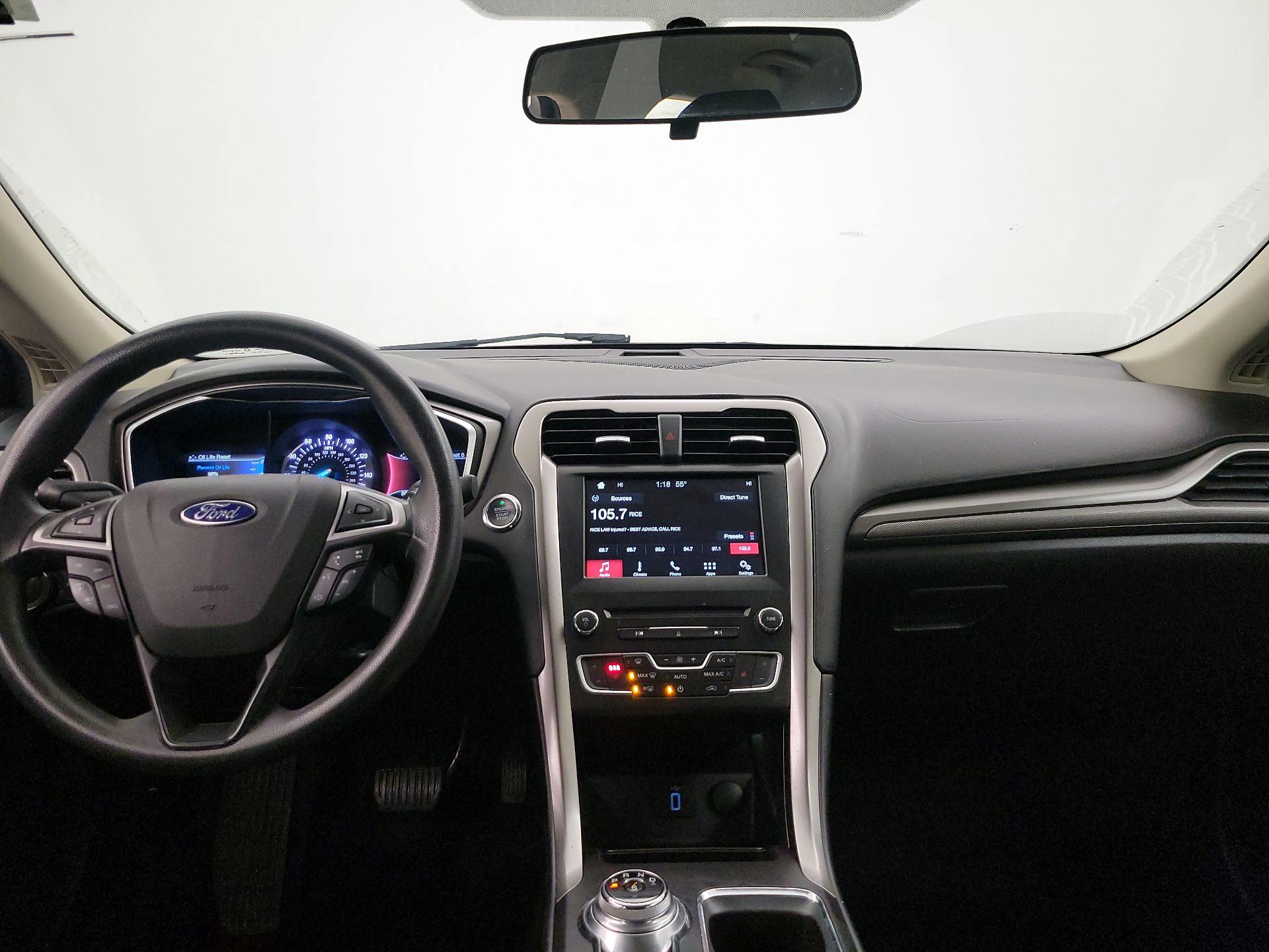 Thumbnail: 2017 Ford Fusion - 9
