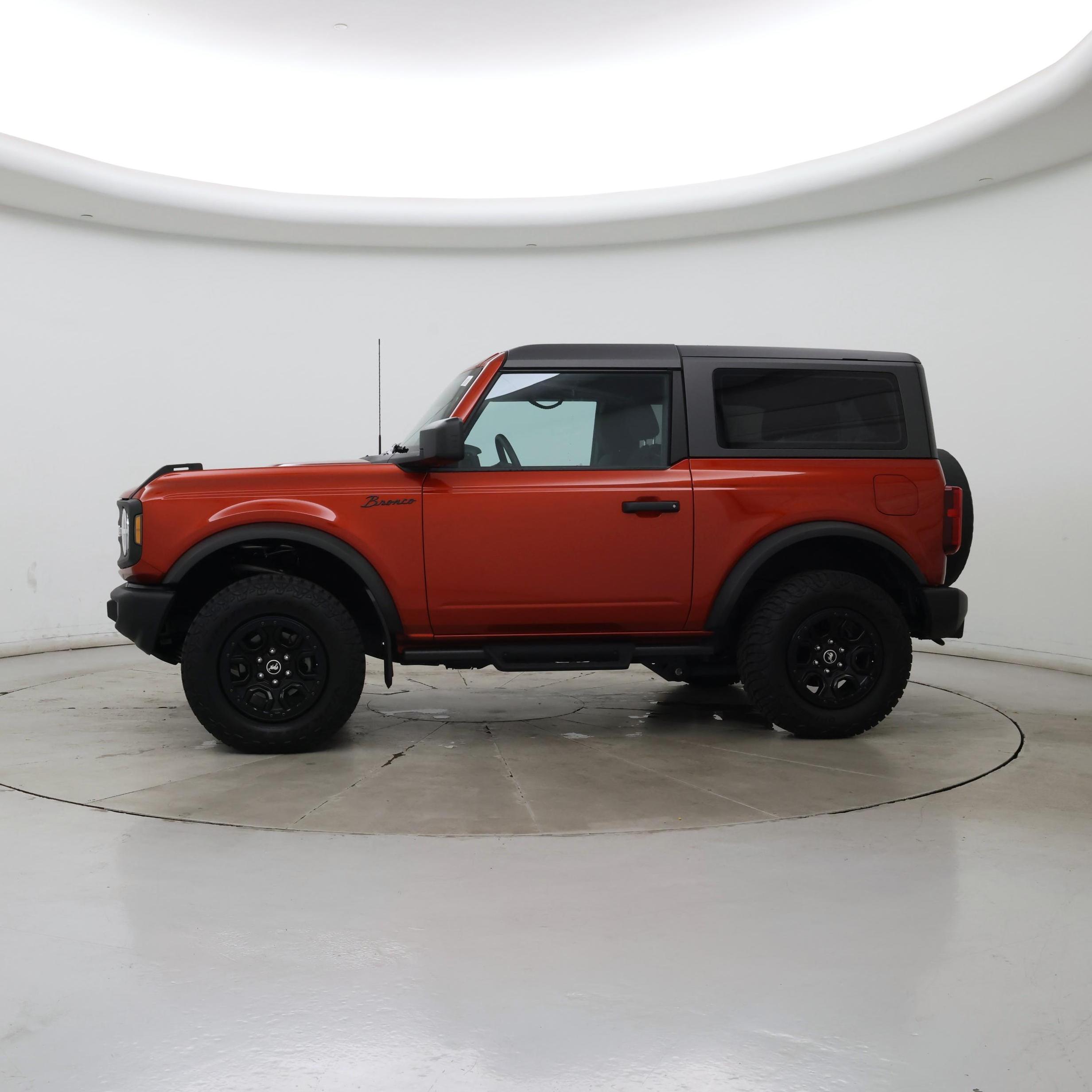 Thumbnail: 2023 Ford Bronco - 3