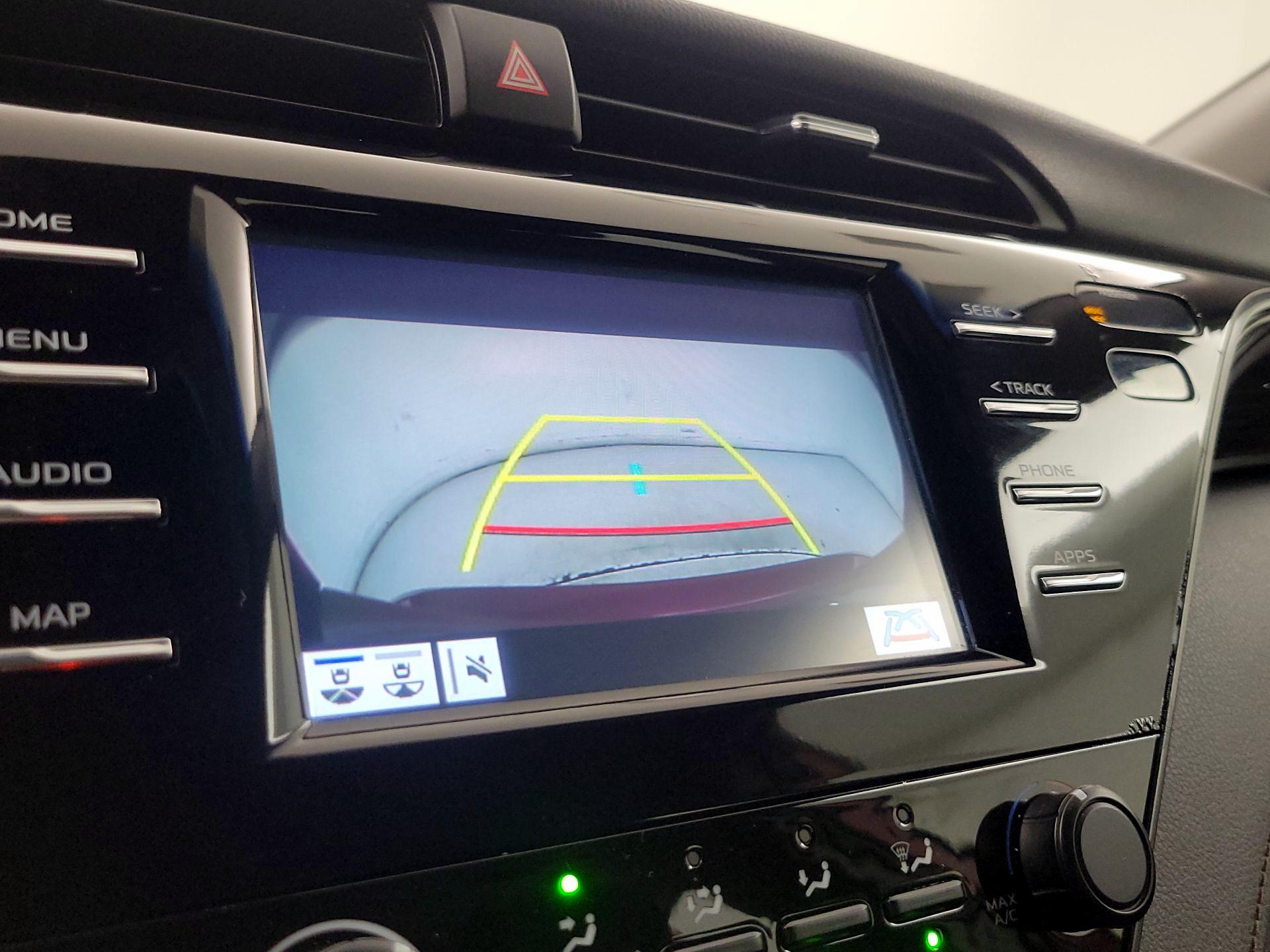 Thumbnail: 2019 Toyota Camry - 14