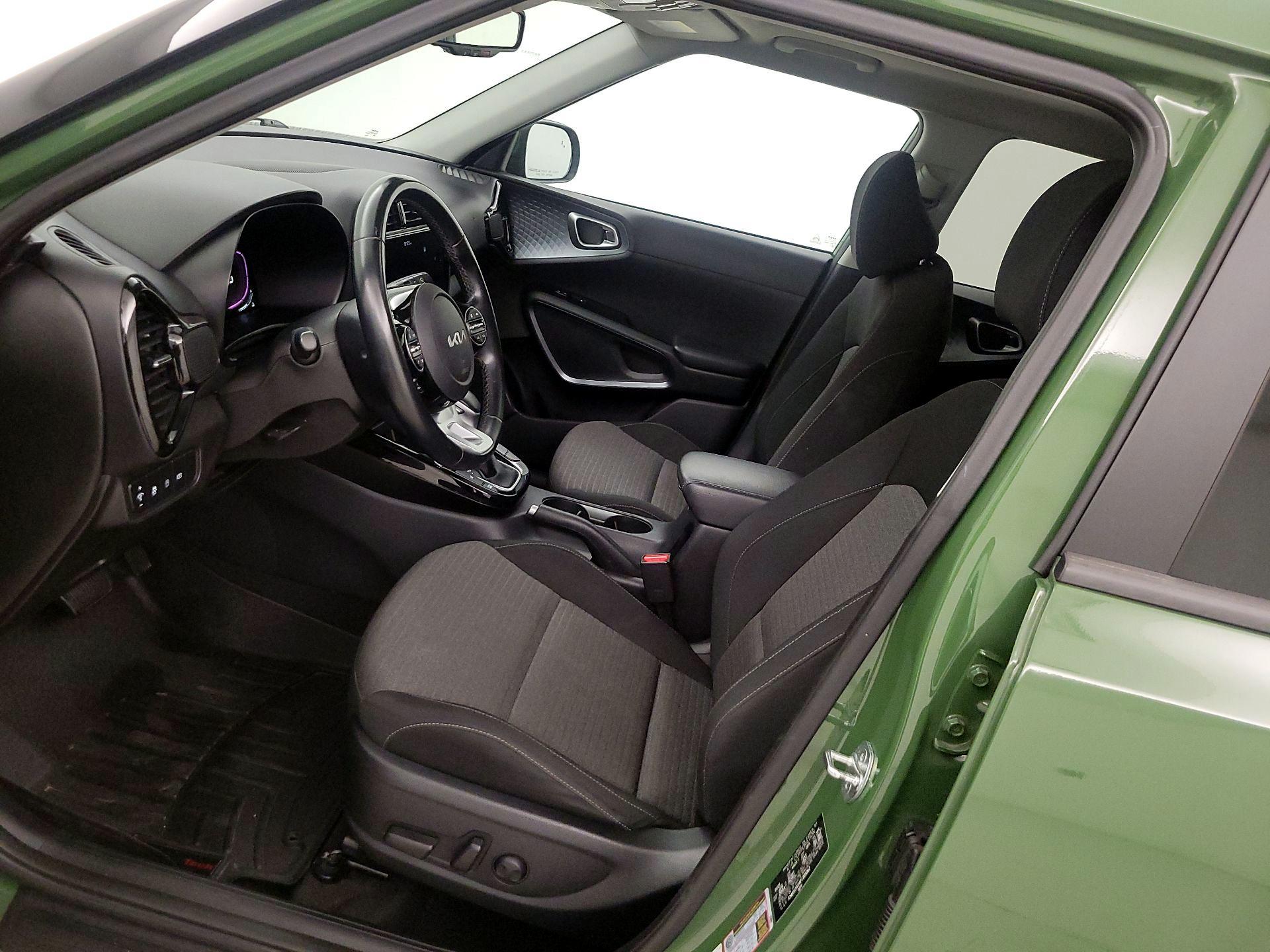 Thumbnail: 2023 Kia Soul - 11