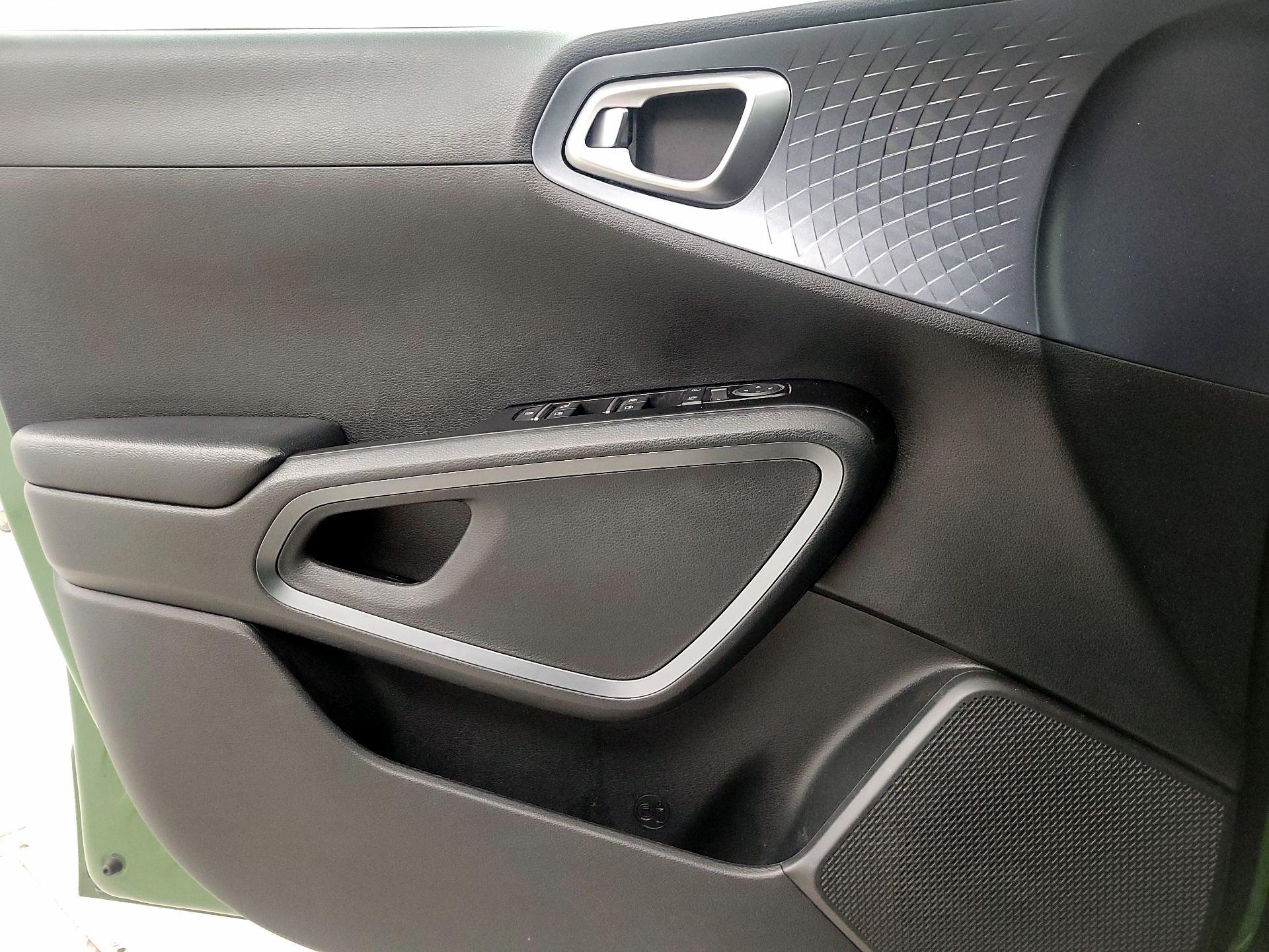 Thumbnail: 2023 Kia Soul - 12