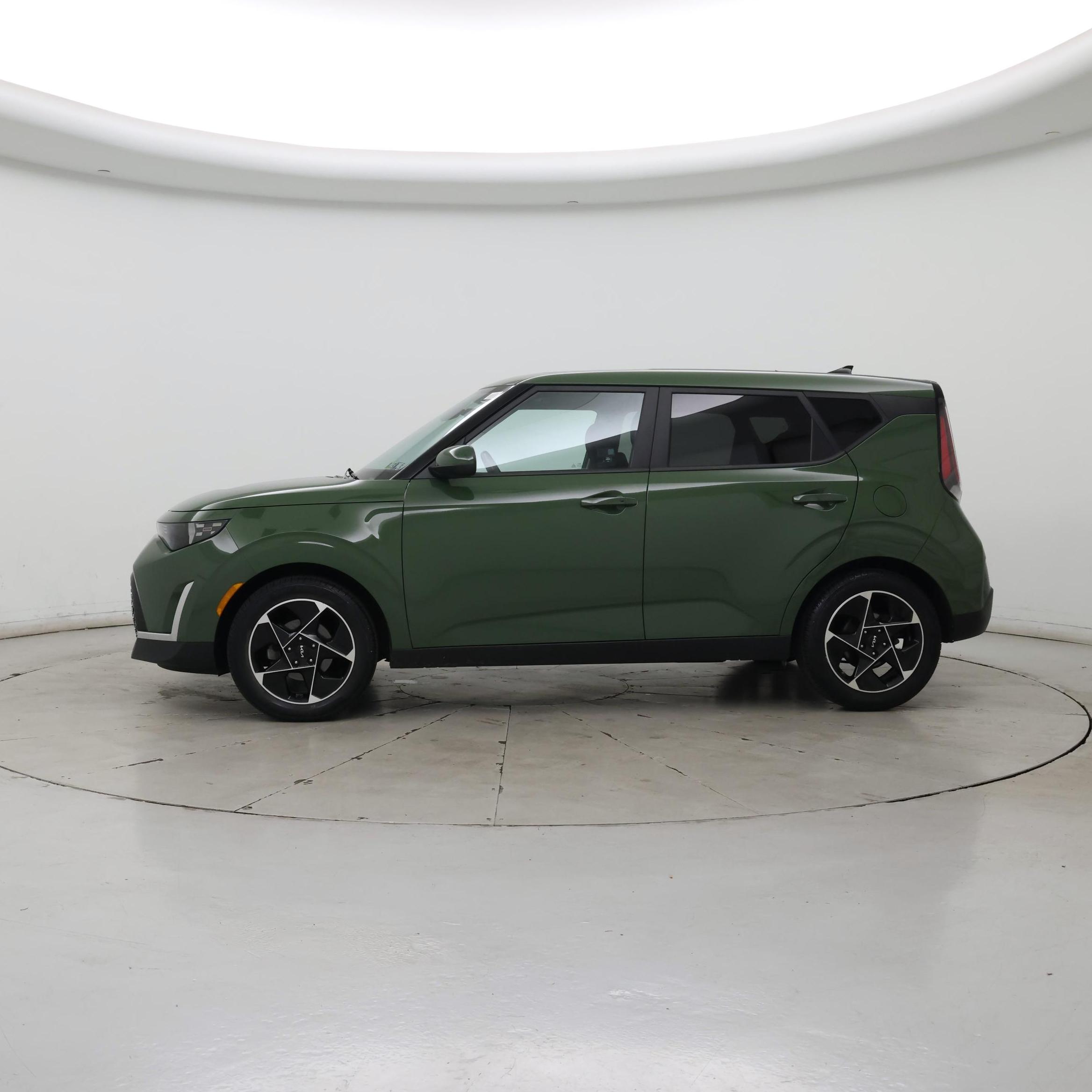 Thumbnail: 2023 Kia Soul - 3
