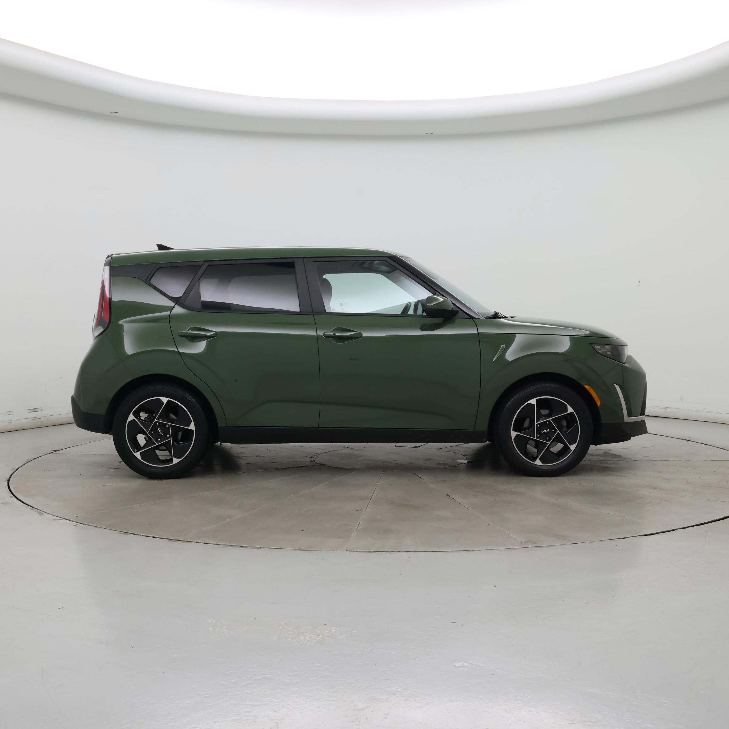 Thumbnail: 2023 Kia Soul - 7