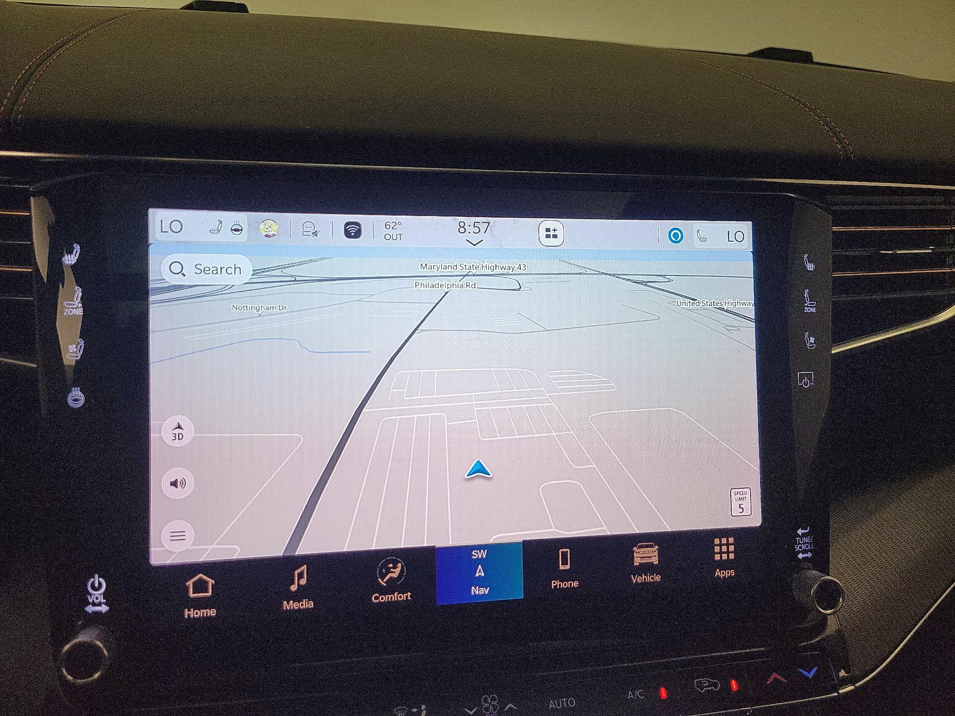 Thumbnail: 2023 Jeep Grand Wagoneer - 14