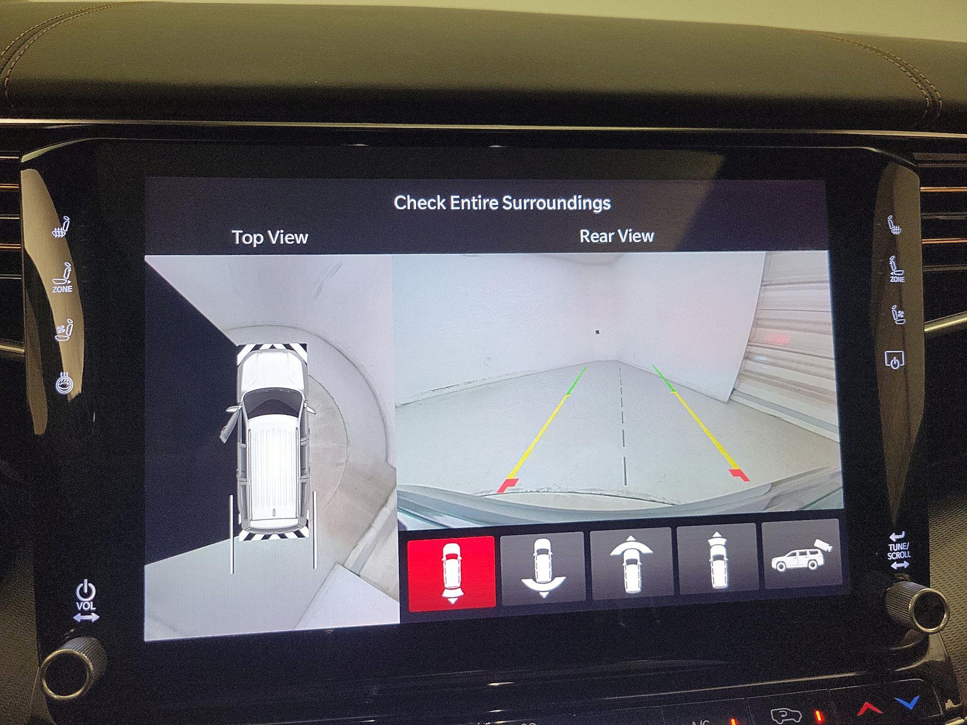 Thumbnail: 2023 Jeep Grand Wagoneer - 15