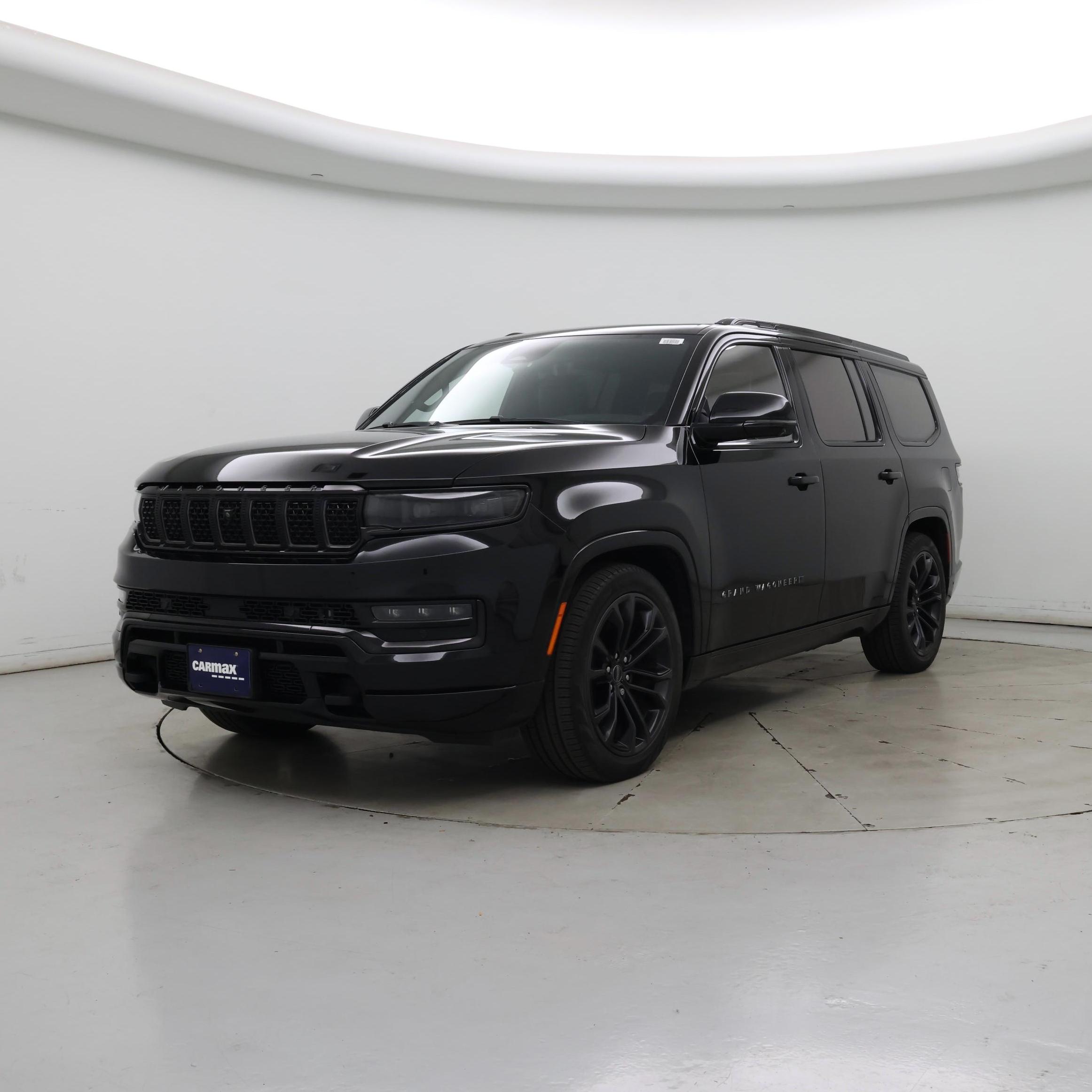 Thumbnail: 2023 Jeep Grand Wagoneer - 4