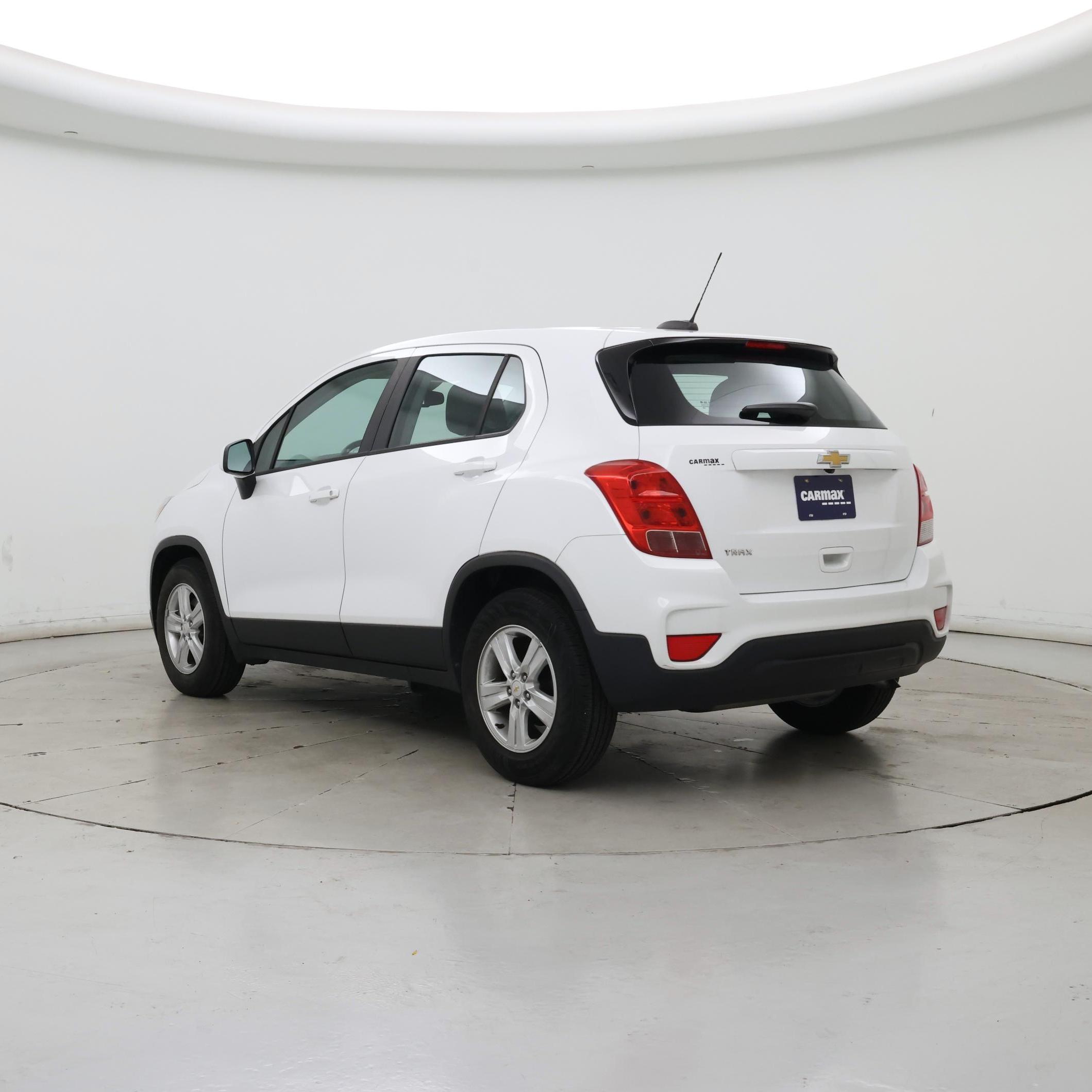 Thumbnail: 2020 Chevrolet Trax - 2
