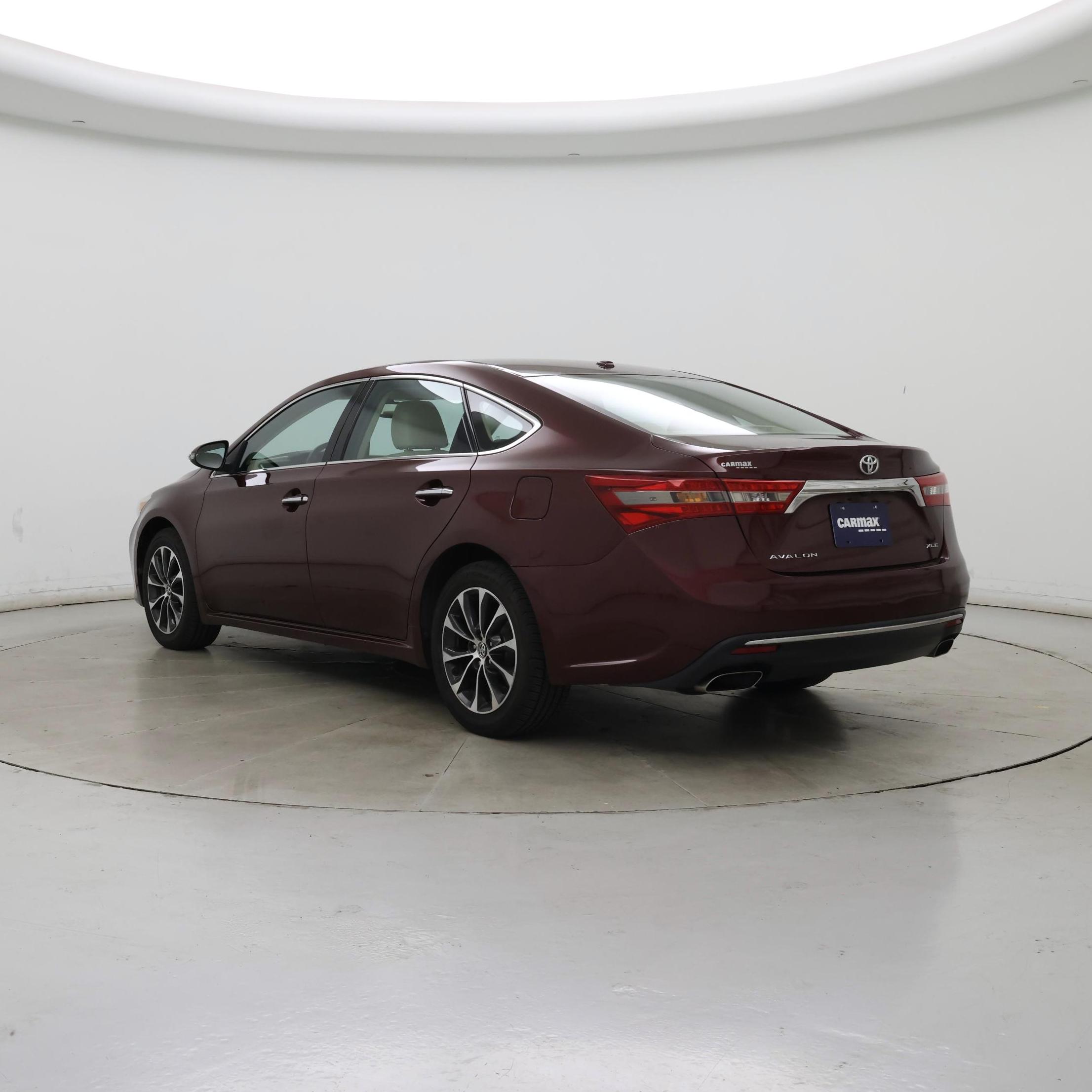 Thumbnail: 2016 Toyota Avalon - 2