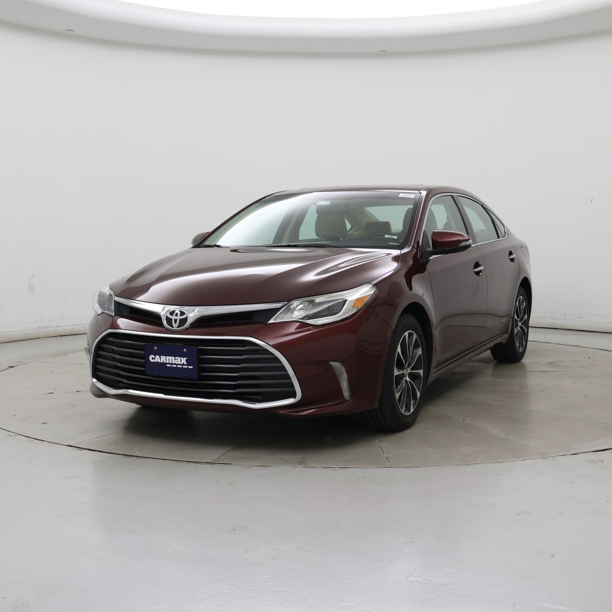 Thumbnail: 2016 Toyota Avalon - 4