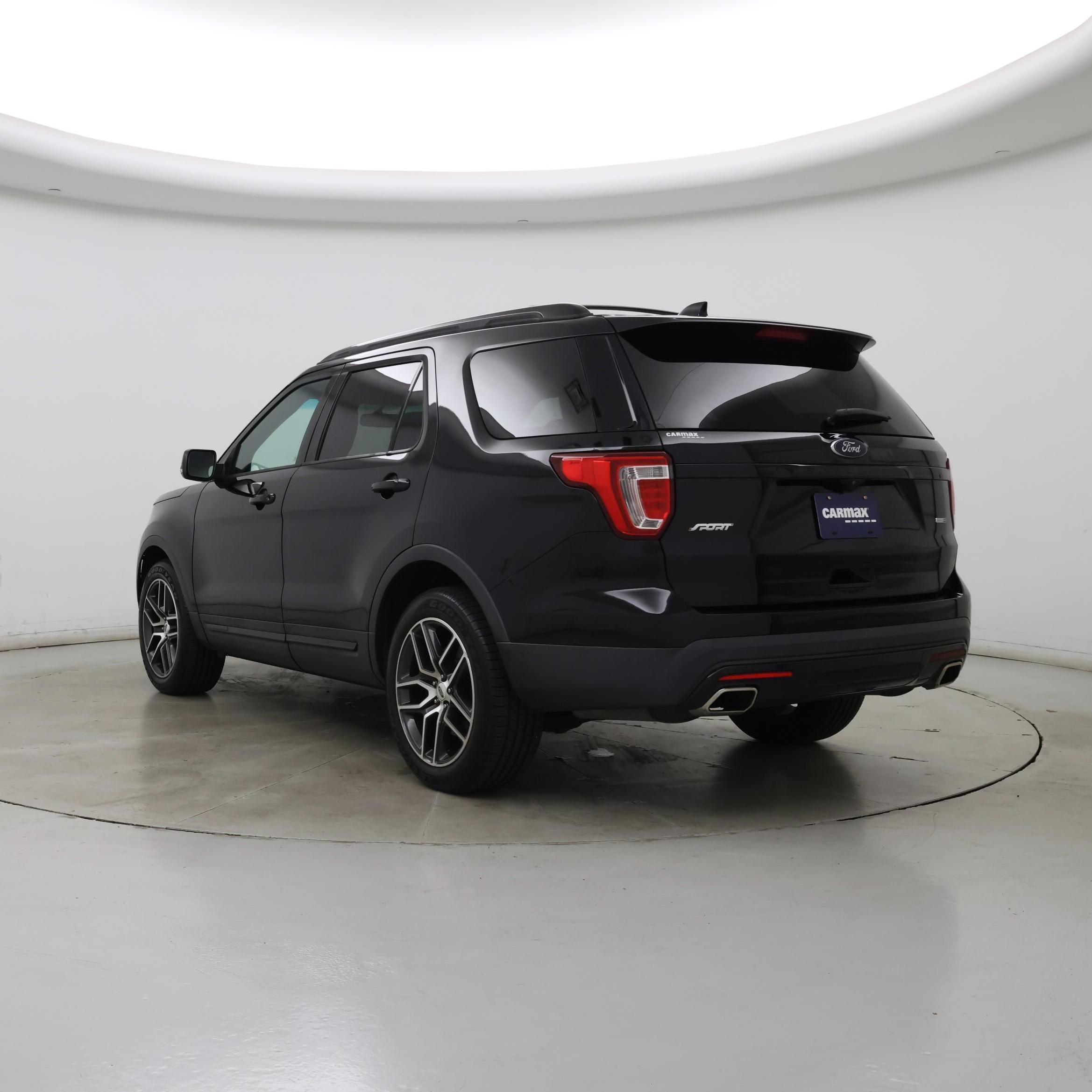 Thumbnail: 2016 Ford Explorer - 2