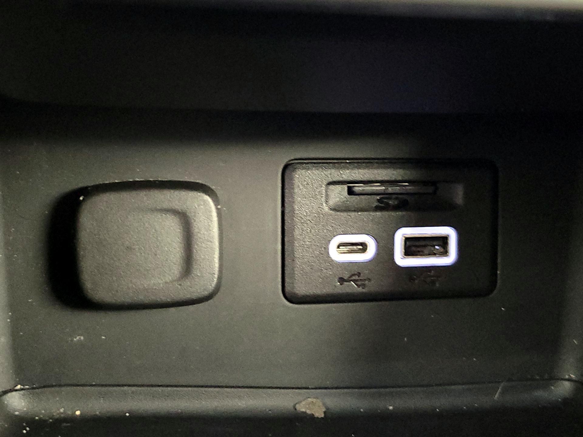 Thumbnail: 2022 GMC Acadia - 19