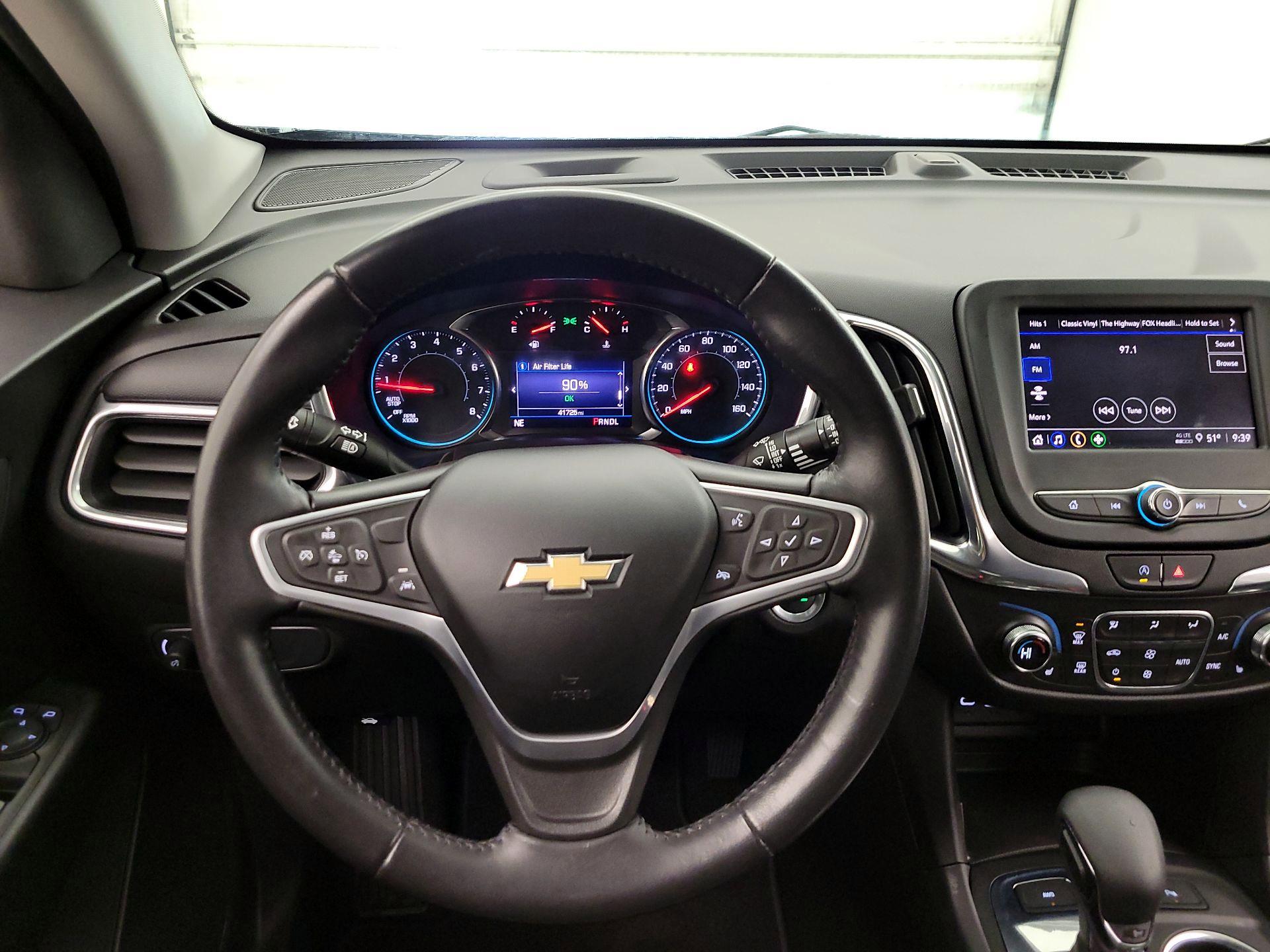 Thumbnail: 2022 Chevrolet Equinox - 10