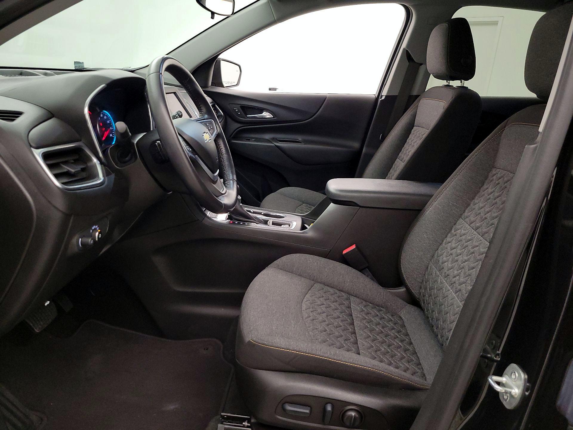 Thumbnail: 2022 Chevrolet Equinox - 11