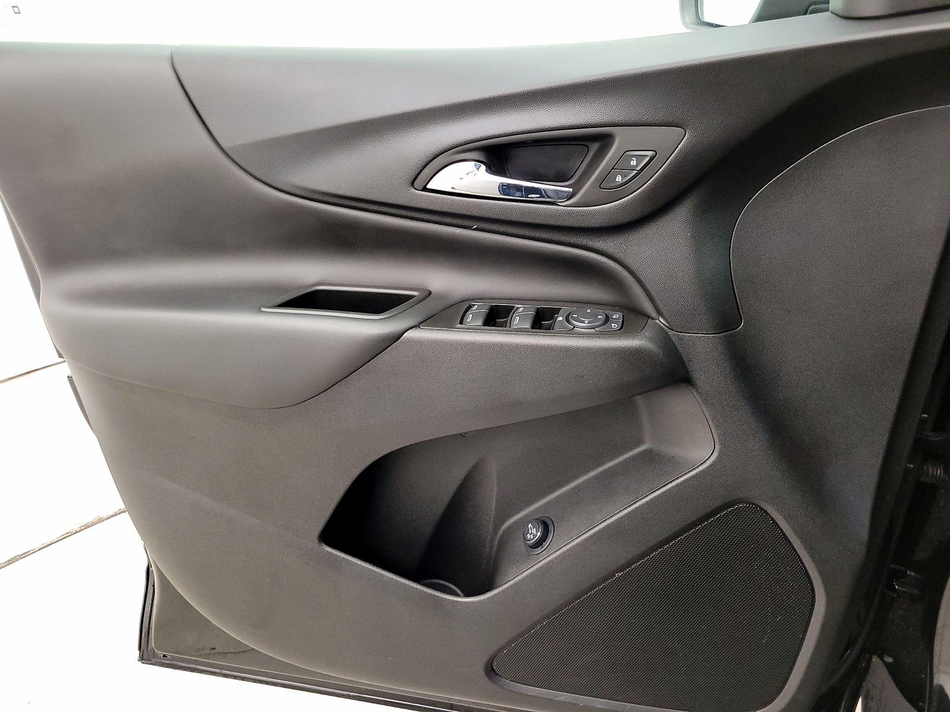 Thumbnail: 2022 Chevrolet Equinox - 12