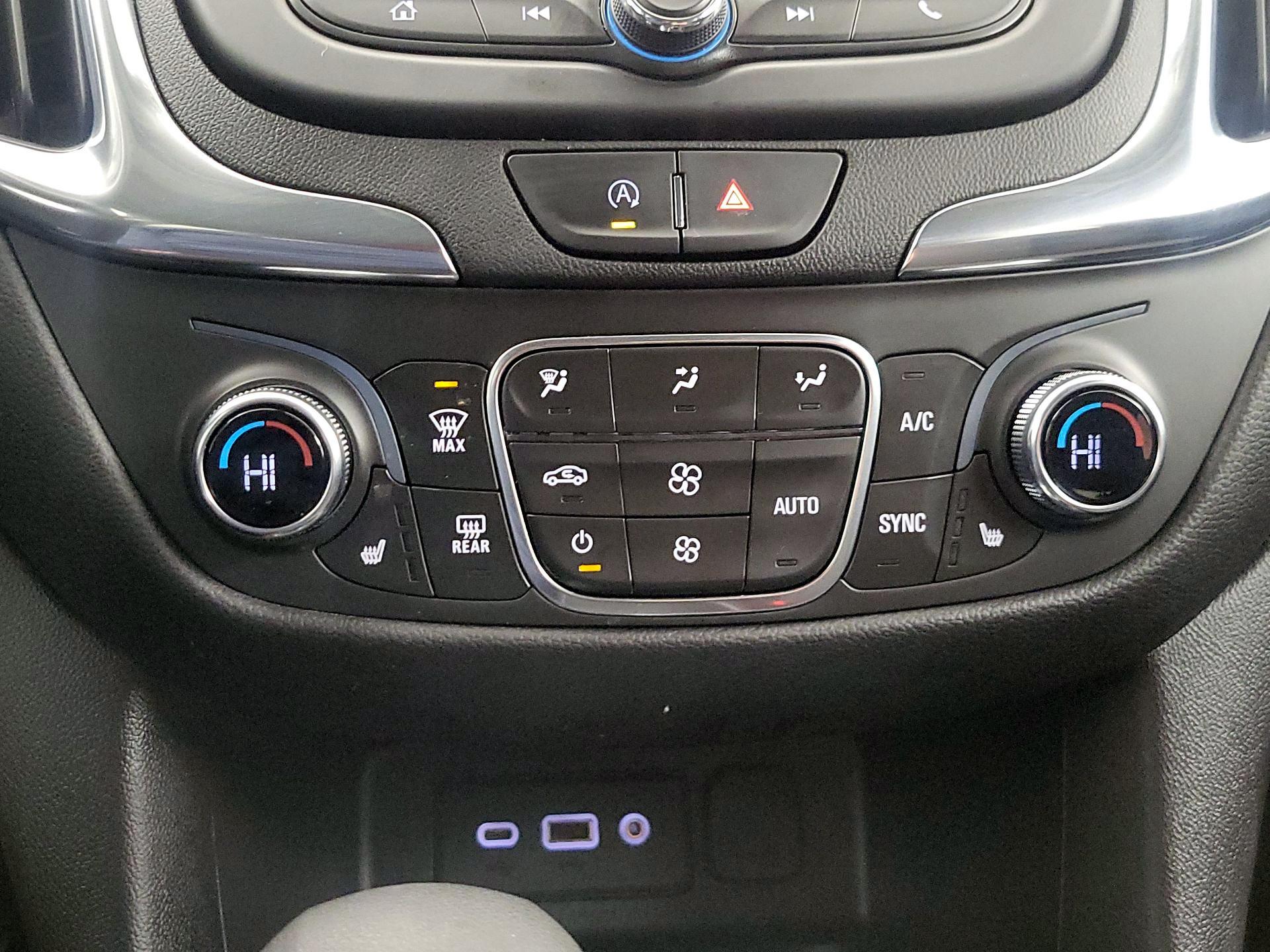 Thumbnail: 2022 Chevrolet Equinox - 16