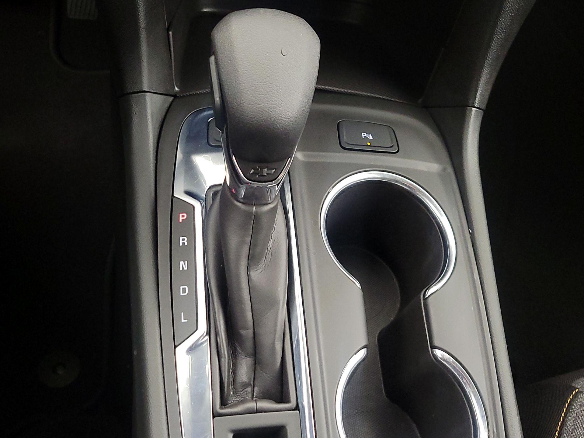 Thumbnail: 2022 Chevrolet Equinox - 17