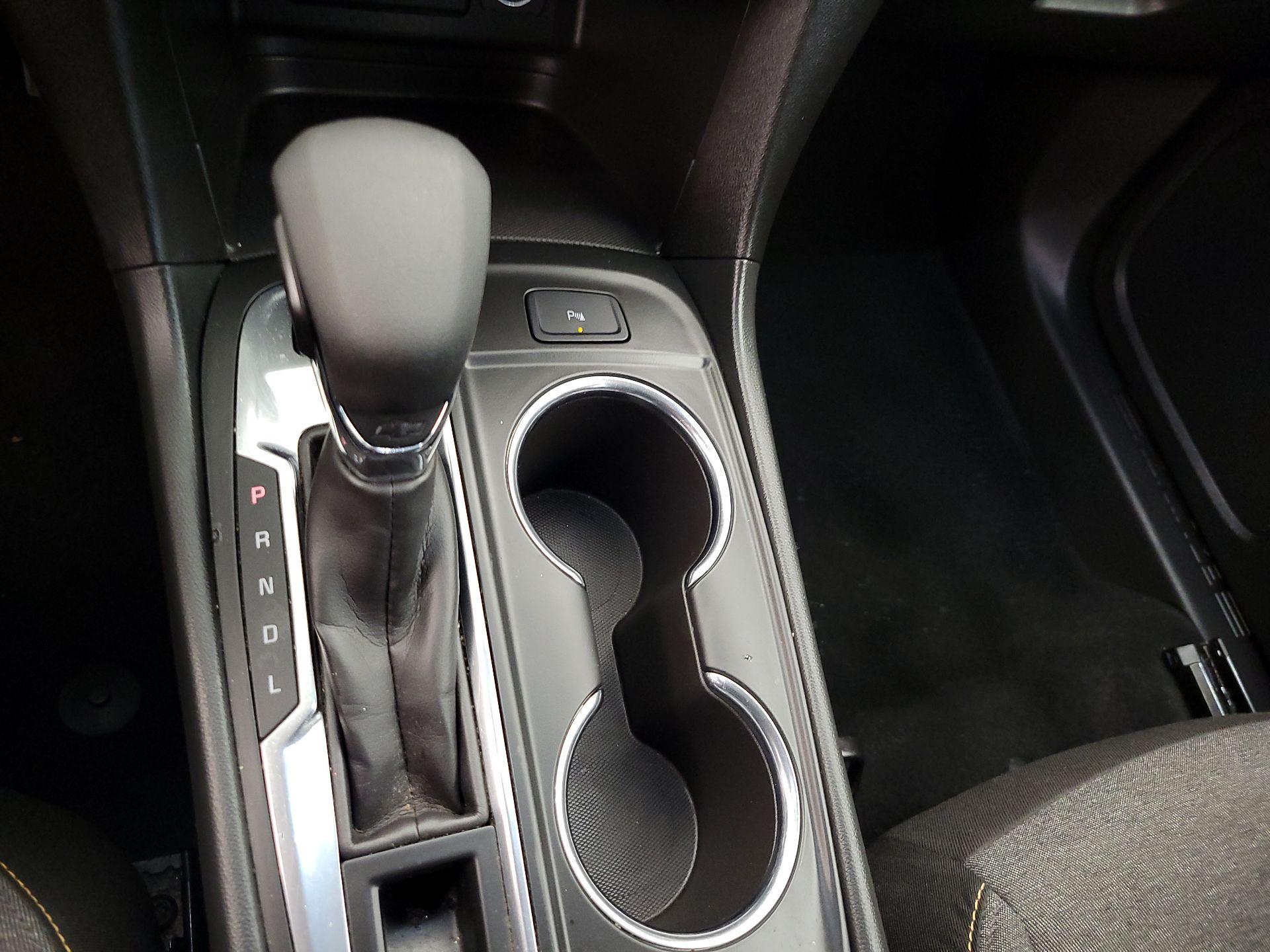 Thumbnail: 2022 Chevrolet Equinox - 17