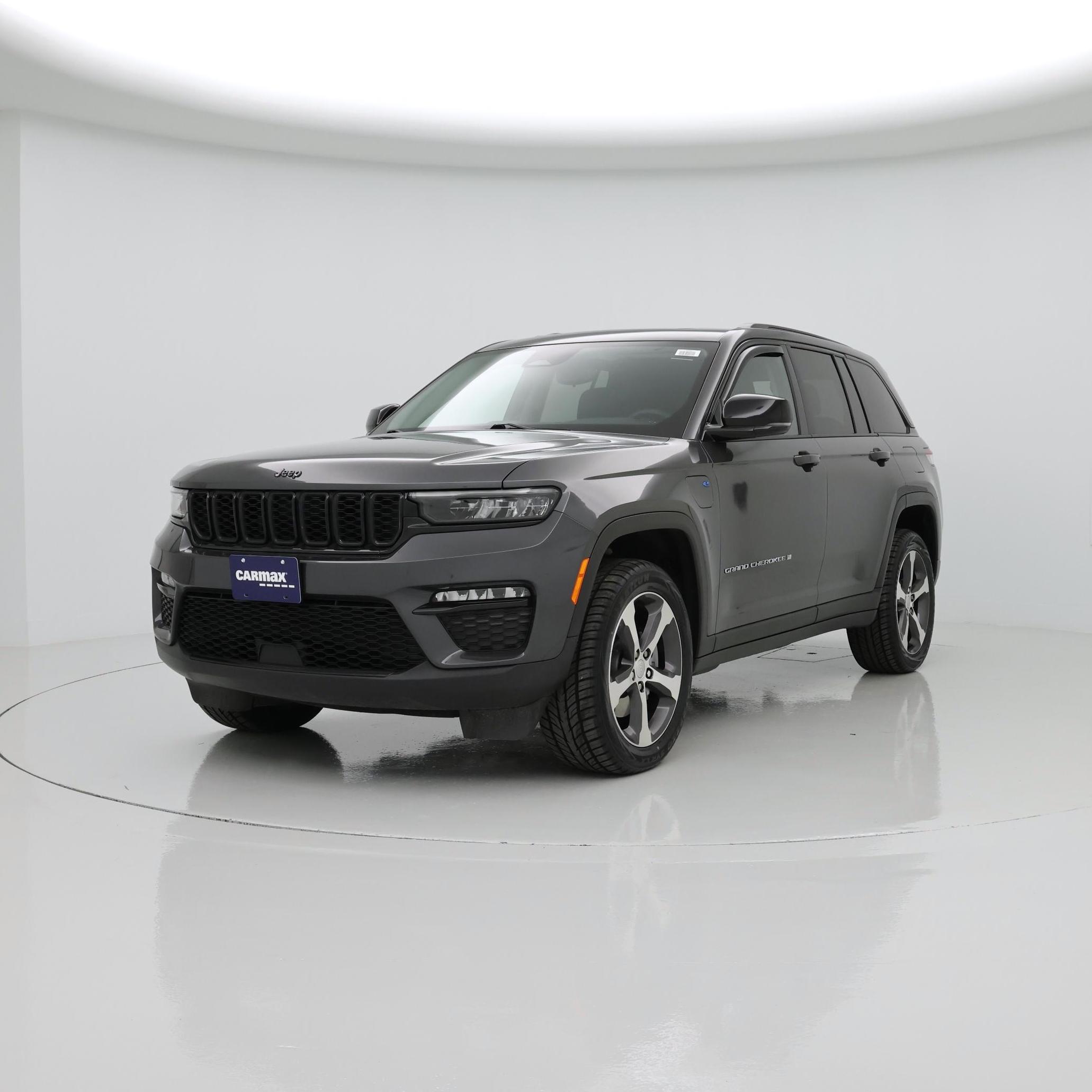Thumbnail: 2023 Jeep Grand Cherokee - 4