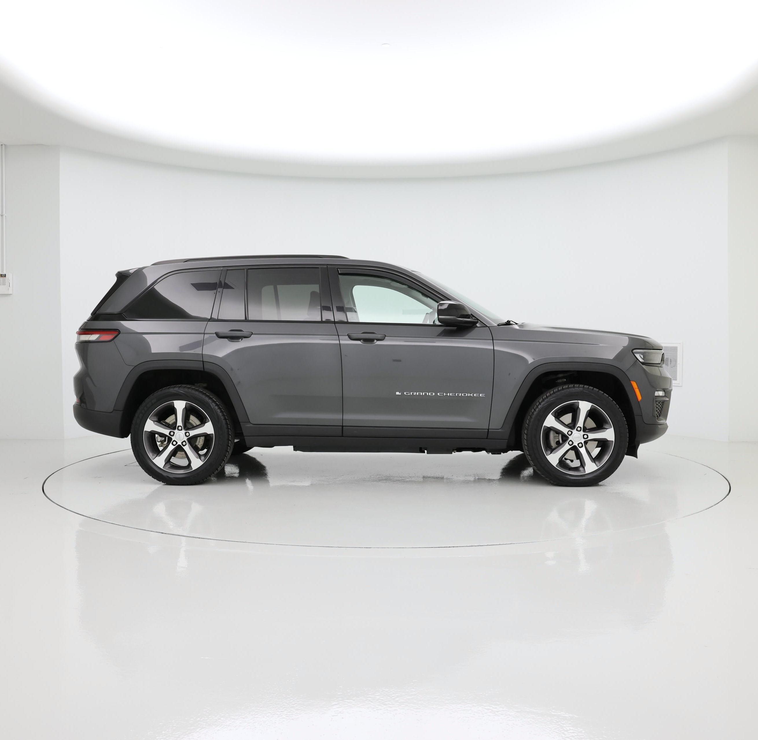 Thumbnail: 2023 Jeep Grand Cherokee - 7