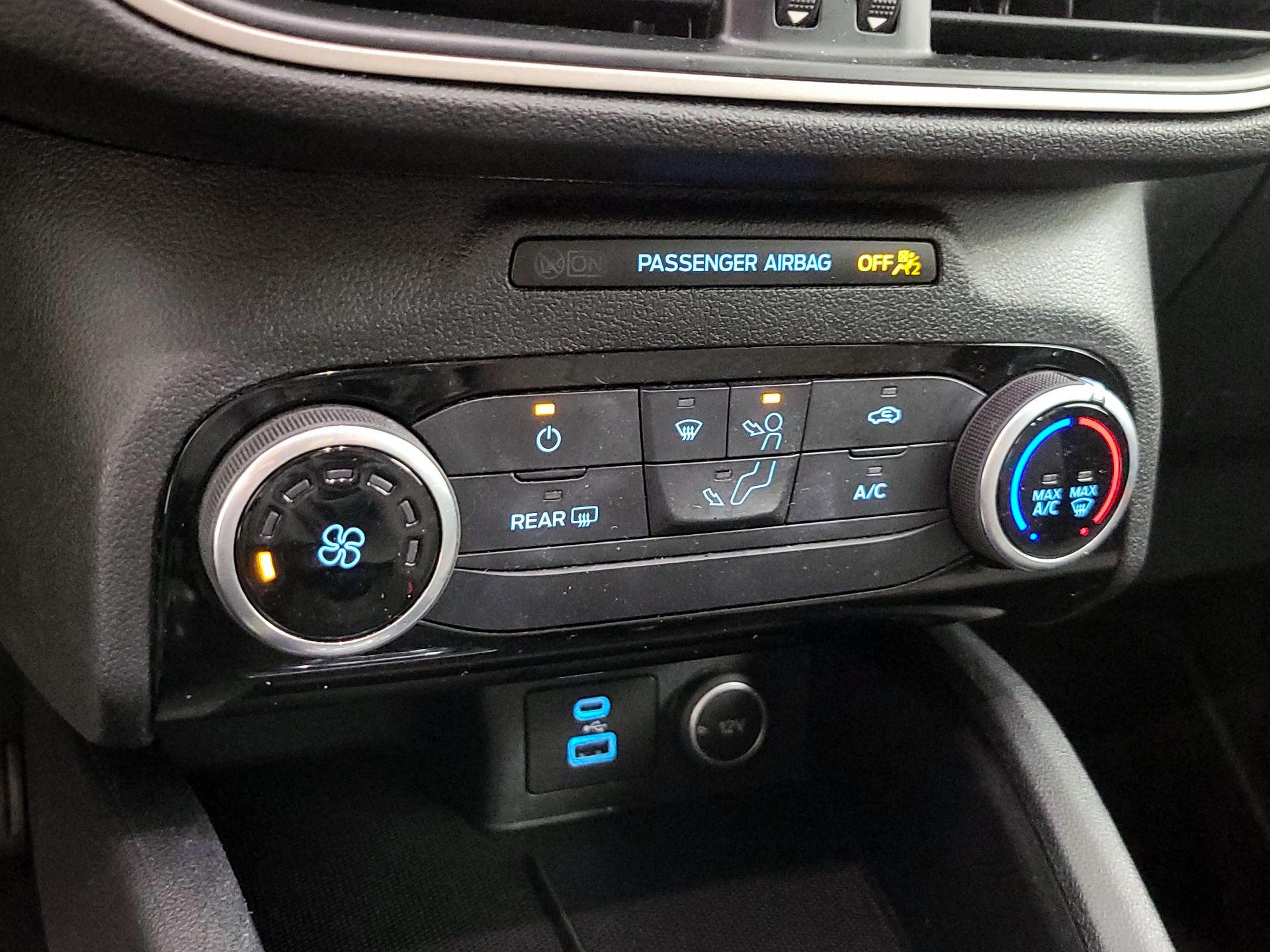 Thumbnail: 2021 Ford Escape - 16