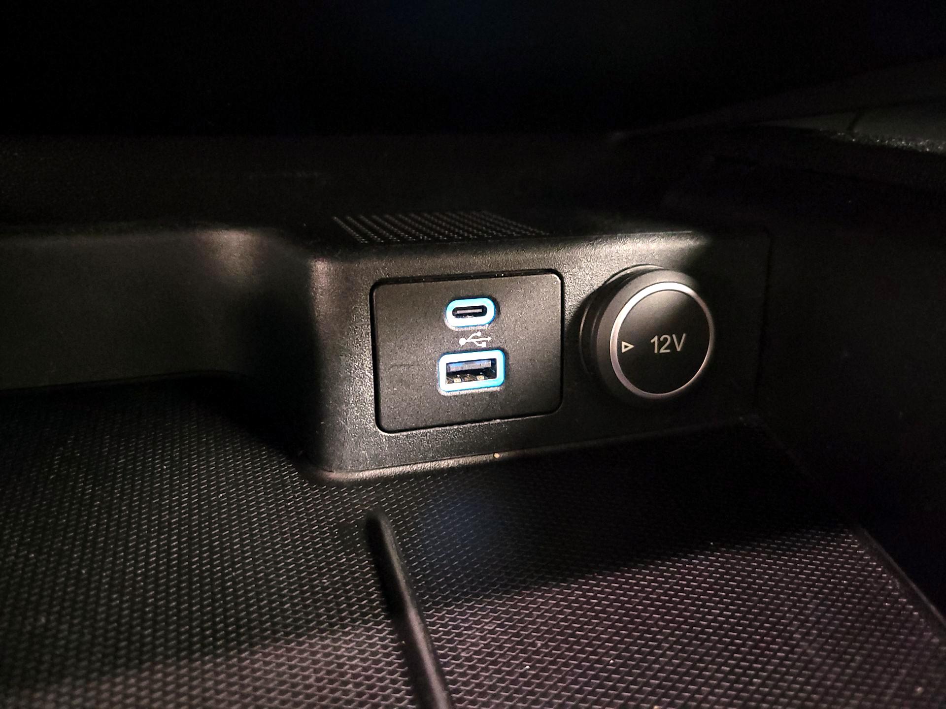 Thumbnail: 2021 Ford Escape - 18