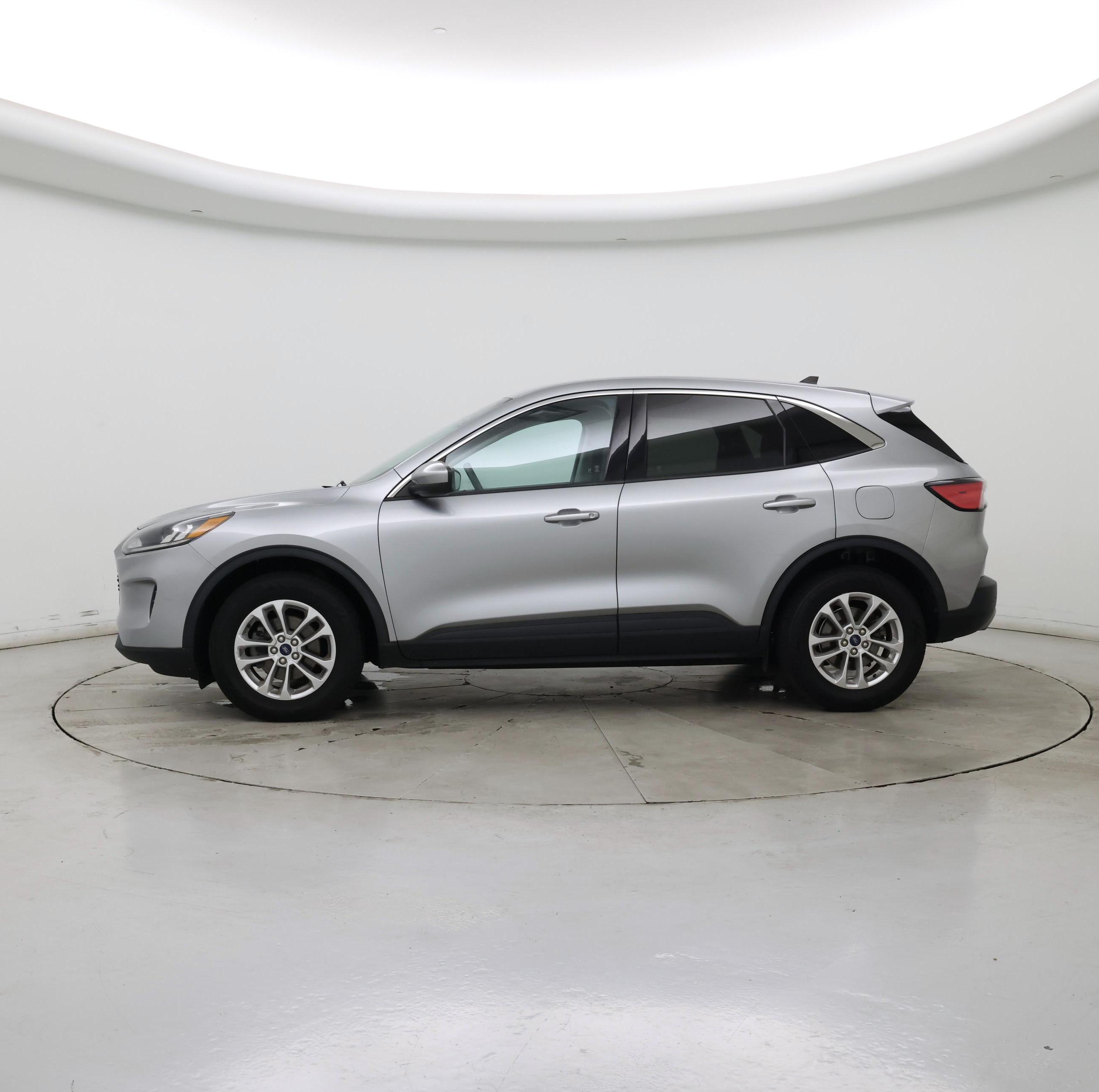 Thumbnail: 2021 Ford Escape - 3