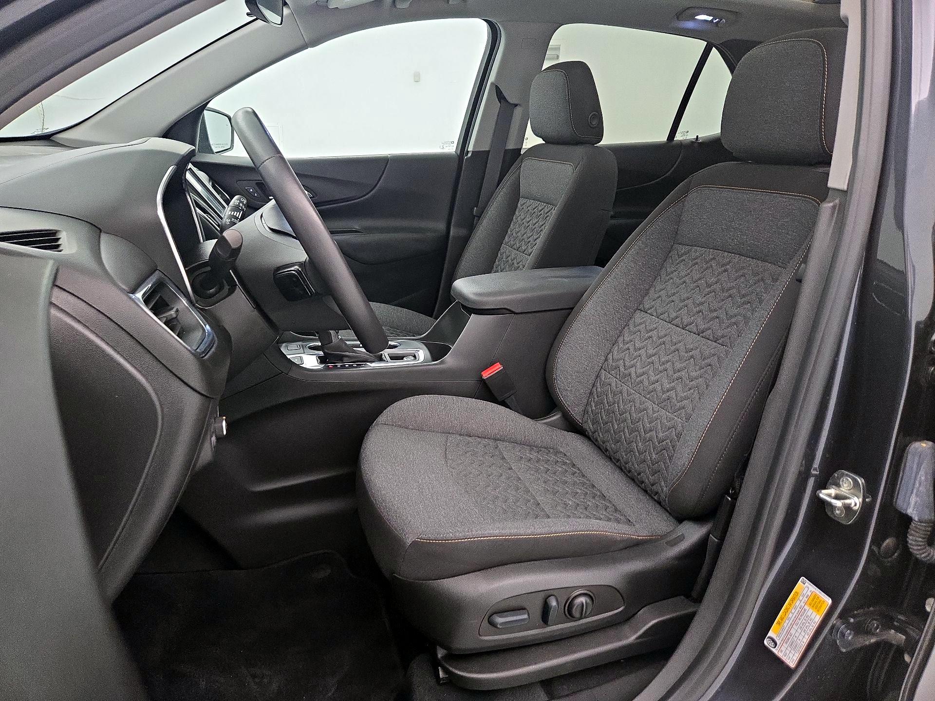 Thumbnail: 2022 Chevrolet Equinox - 11