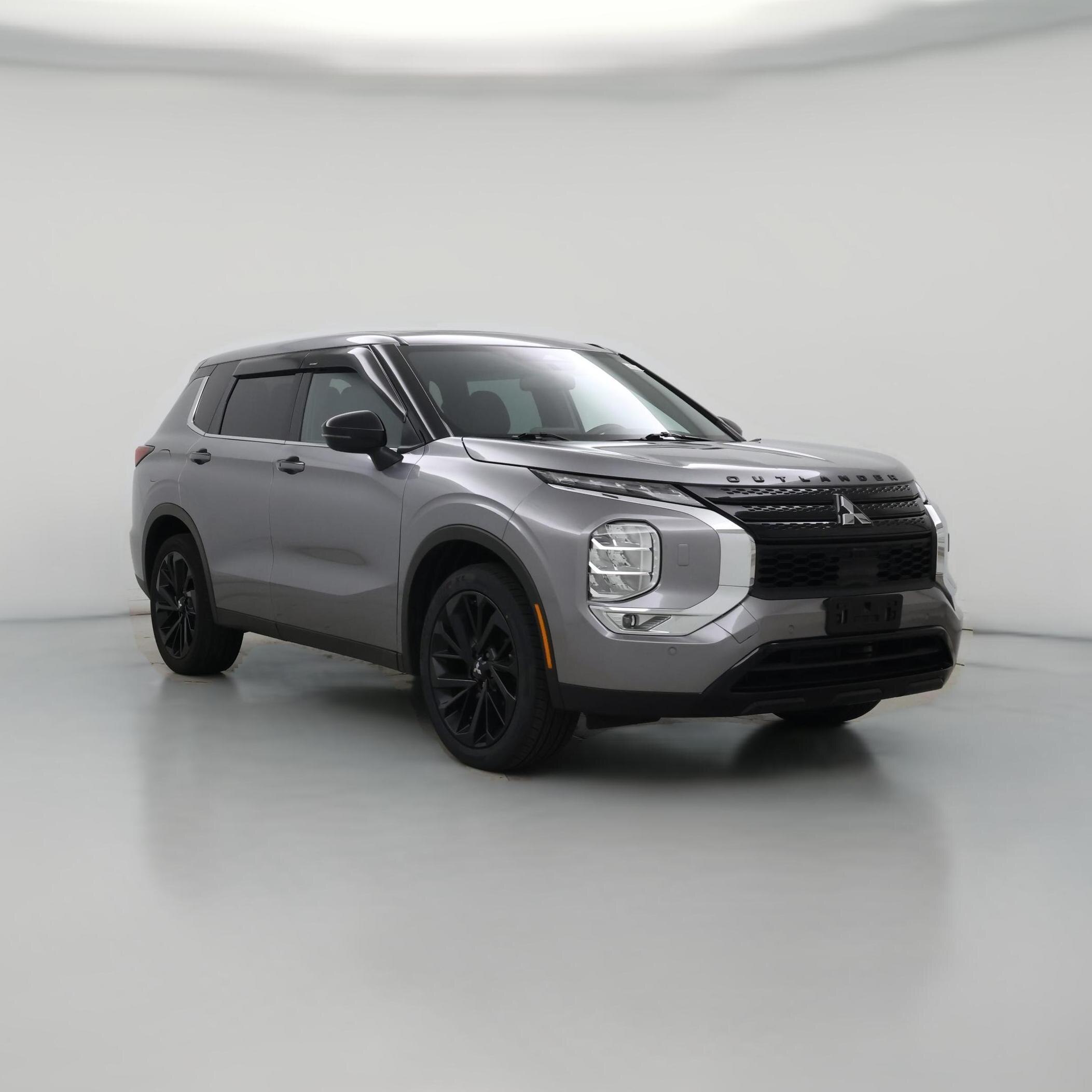Thumbnail: 2022 Mitsubishi Outlander - 1