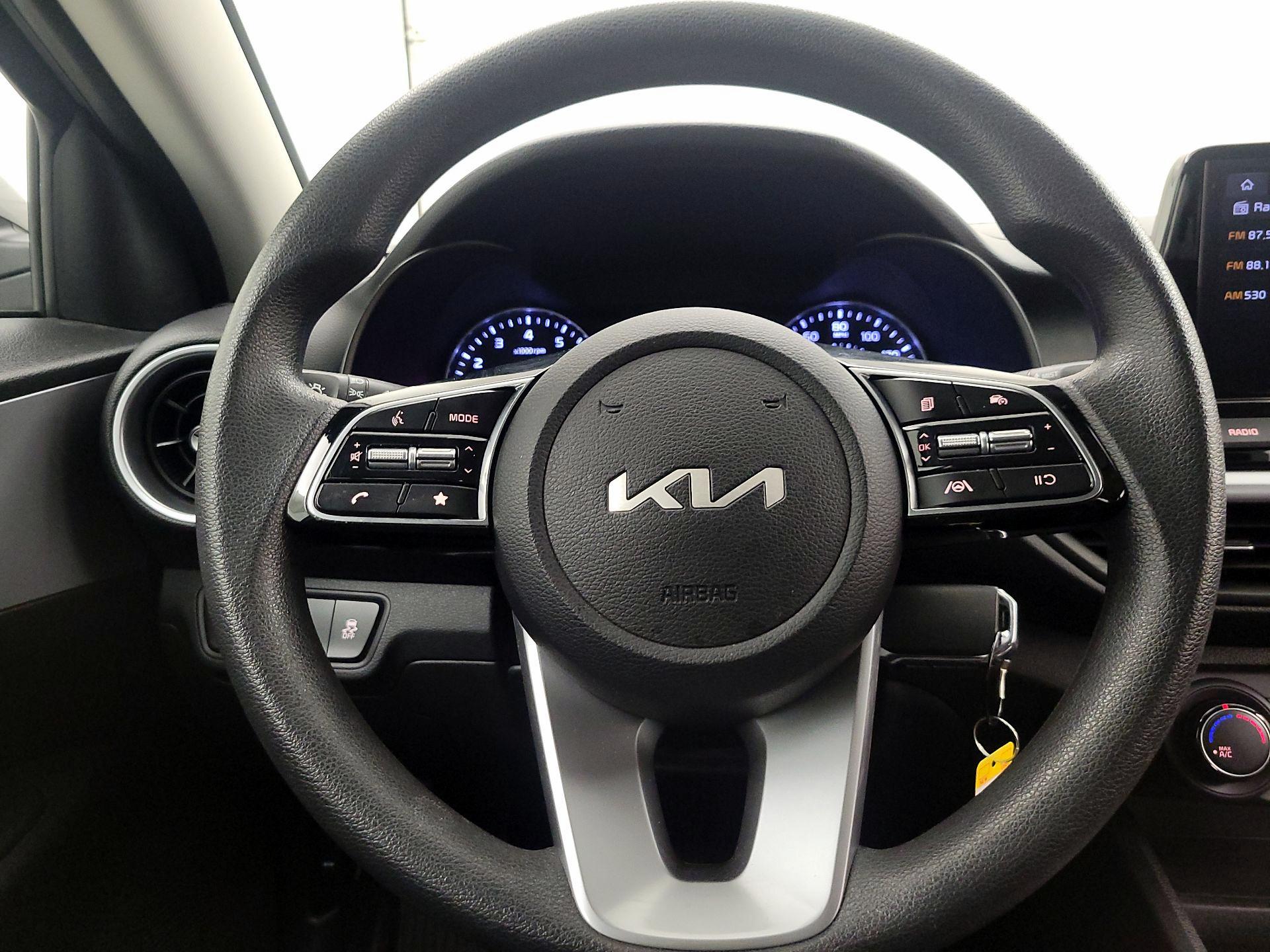 Thumbnail: 2023 Kia Forte - 10