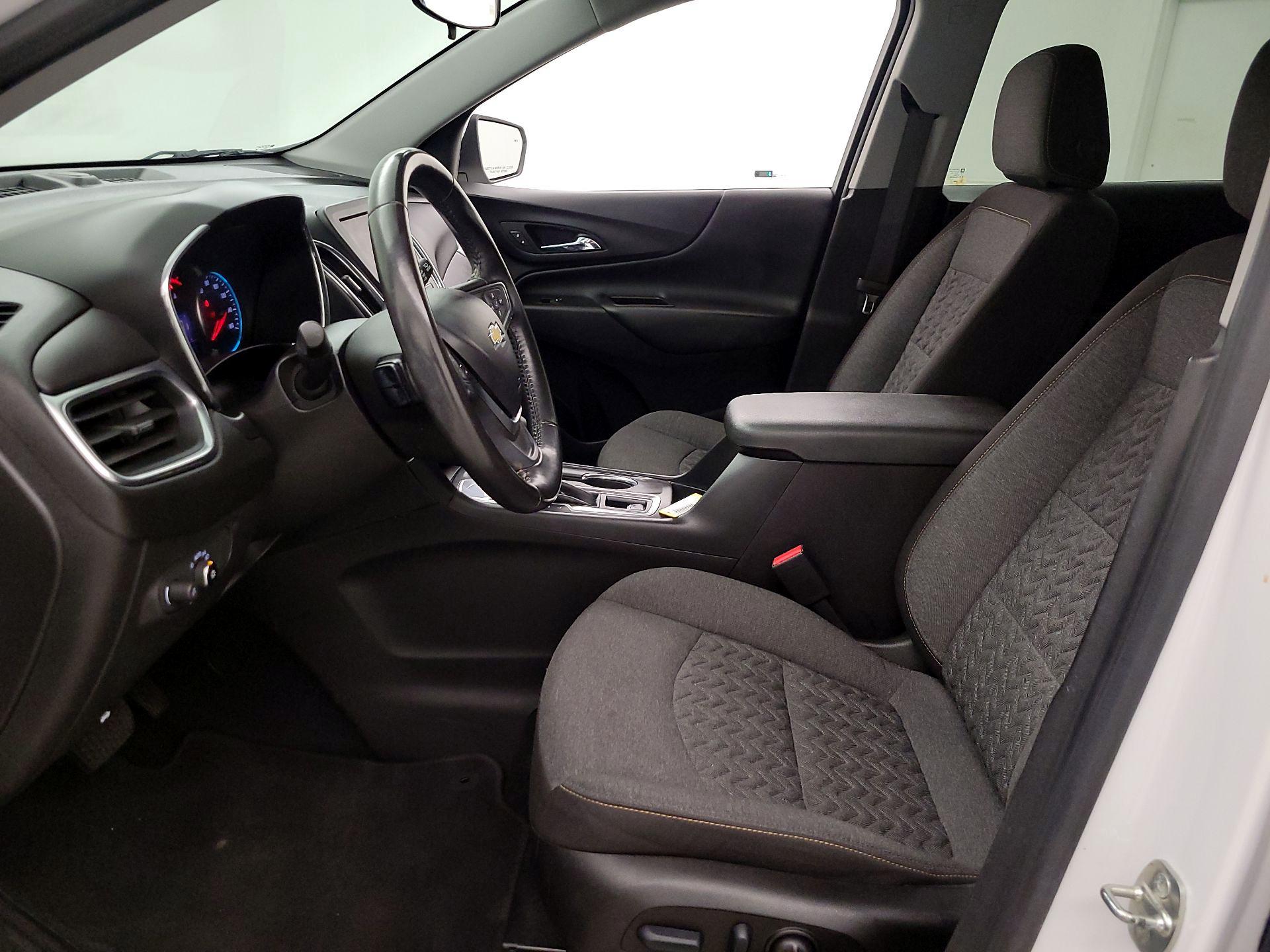 Thumbnail: 2022 Chevrolet Equinox - 11