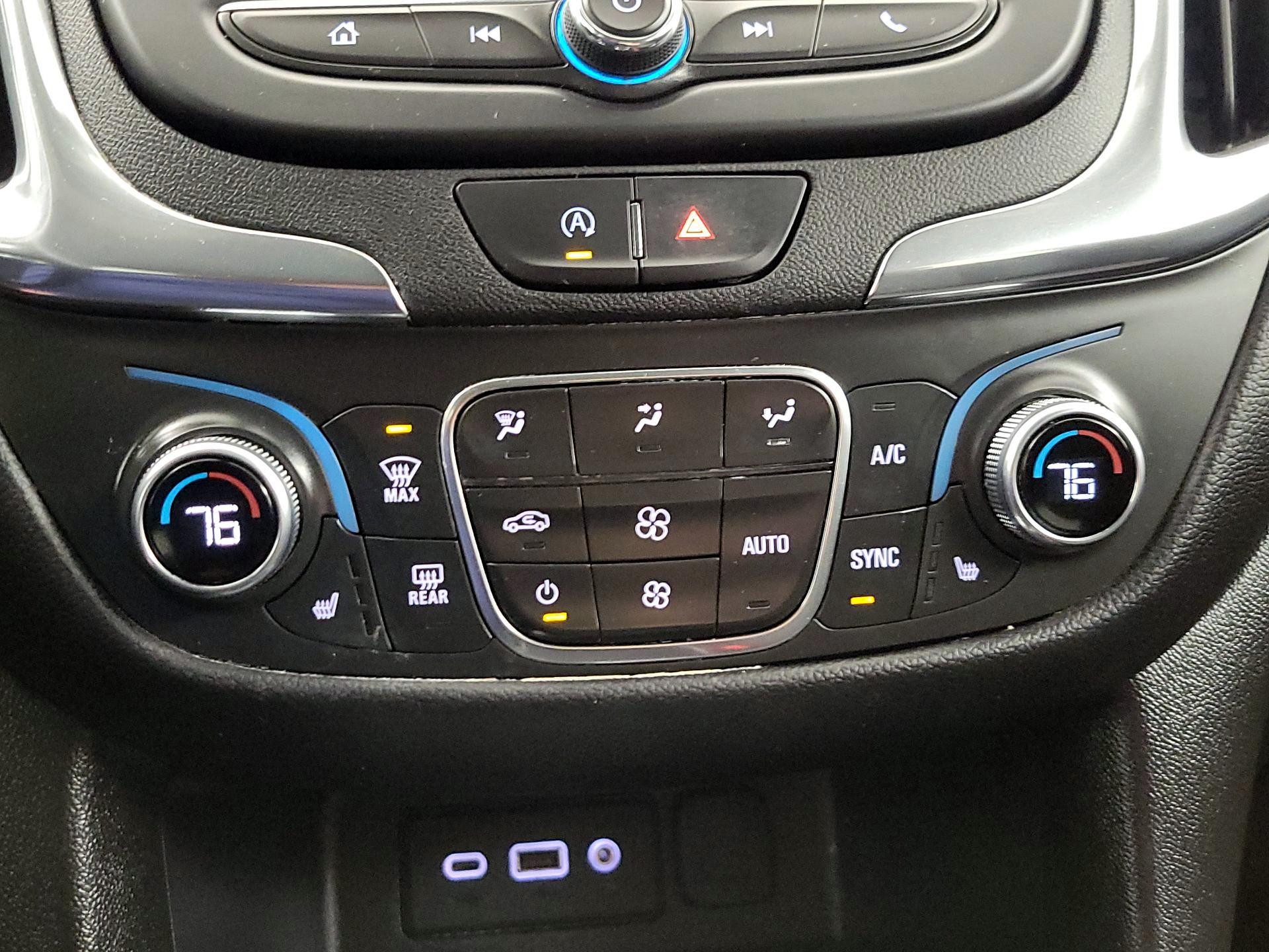 Thumbnail: 2022 Chevrolet Equinox - 16