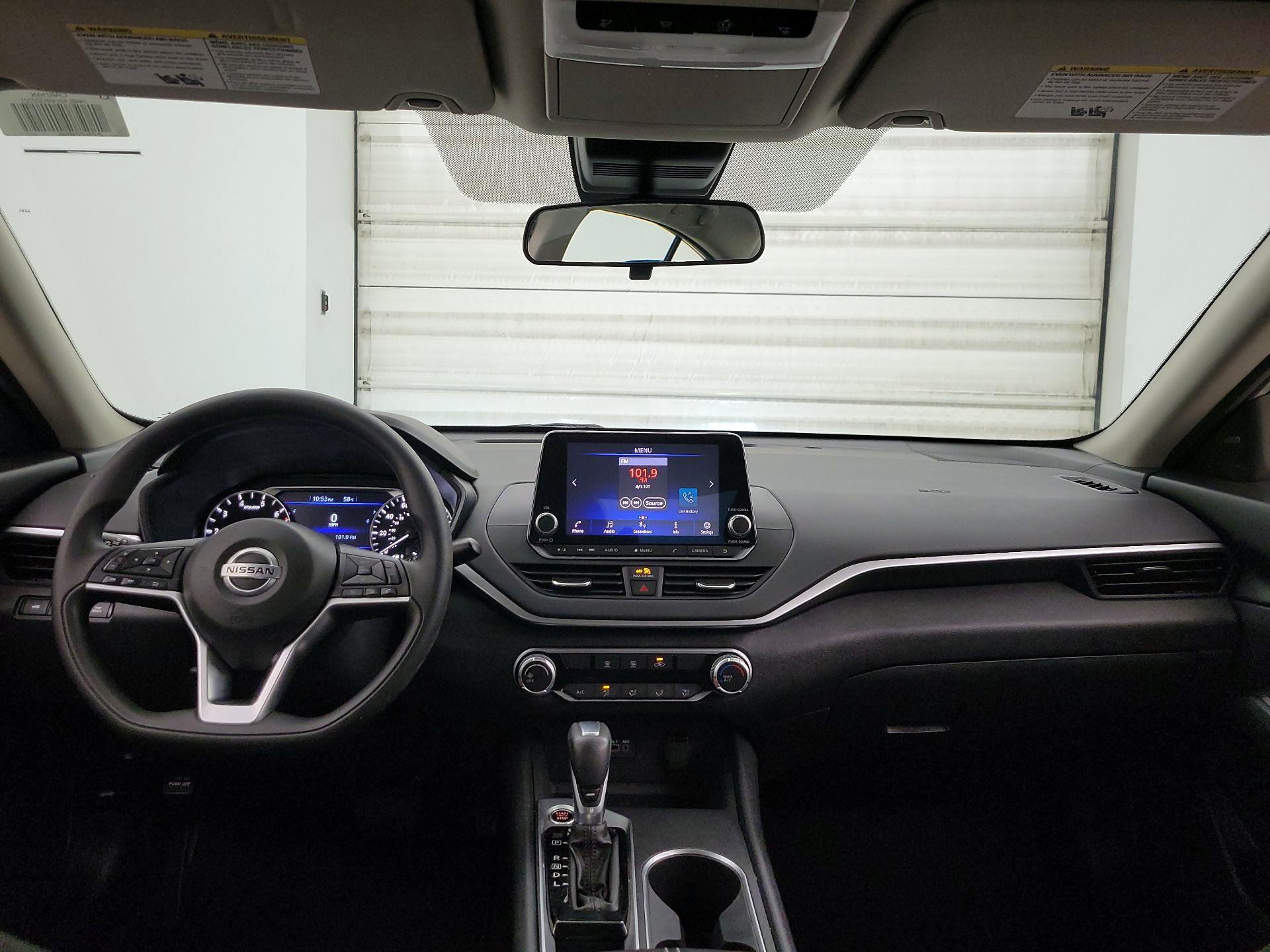 Thumbnail: 2022 Nissan Altima - 9