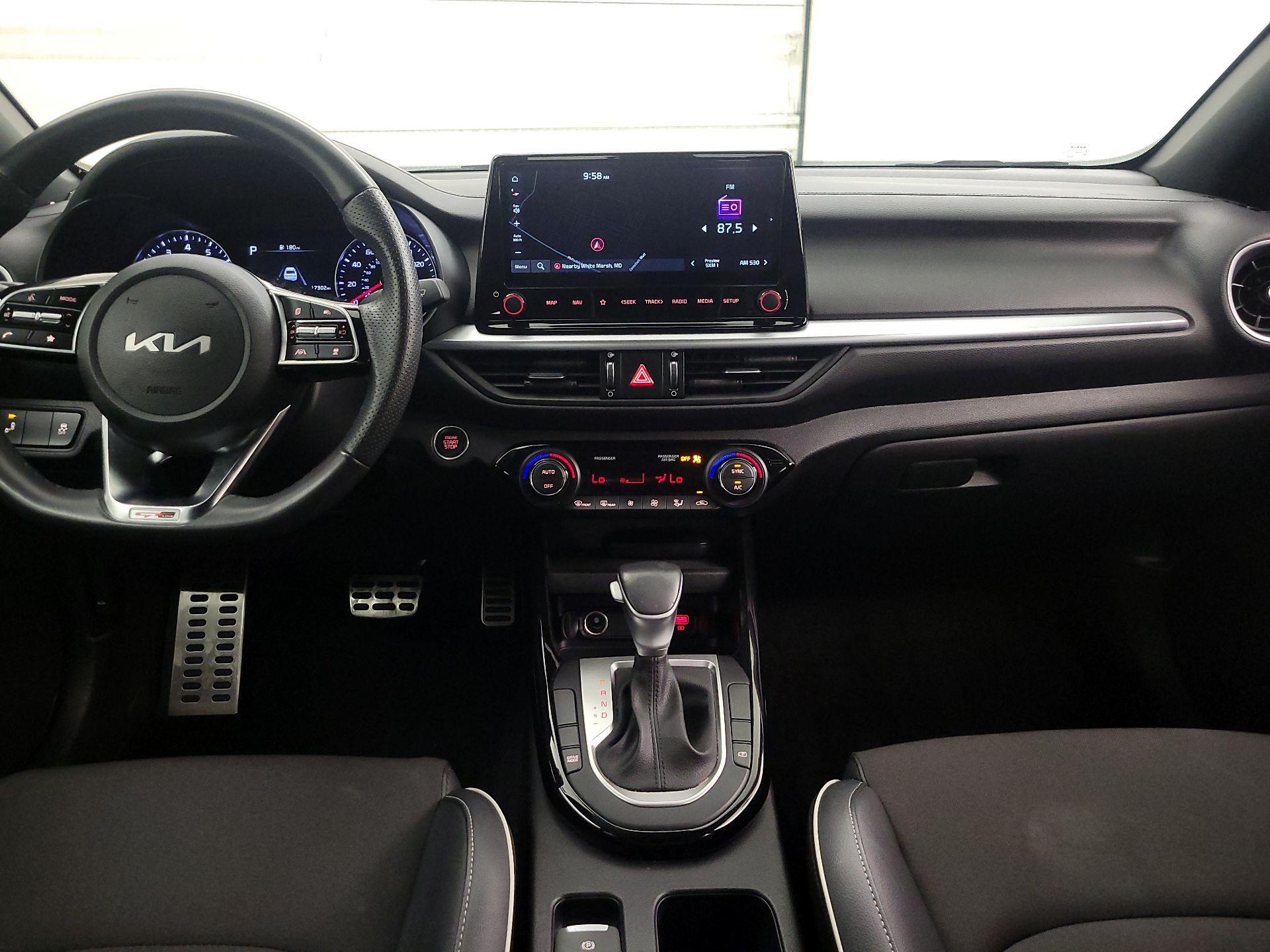 Thumbnail: 2023 Kia Forte - 9