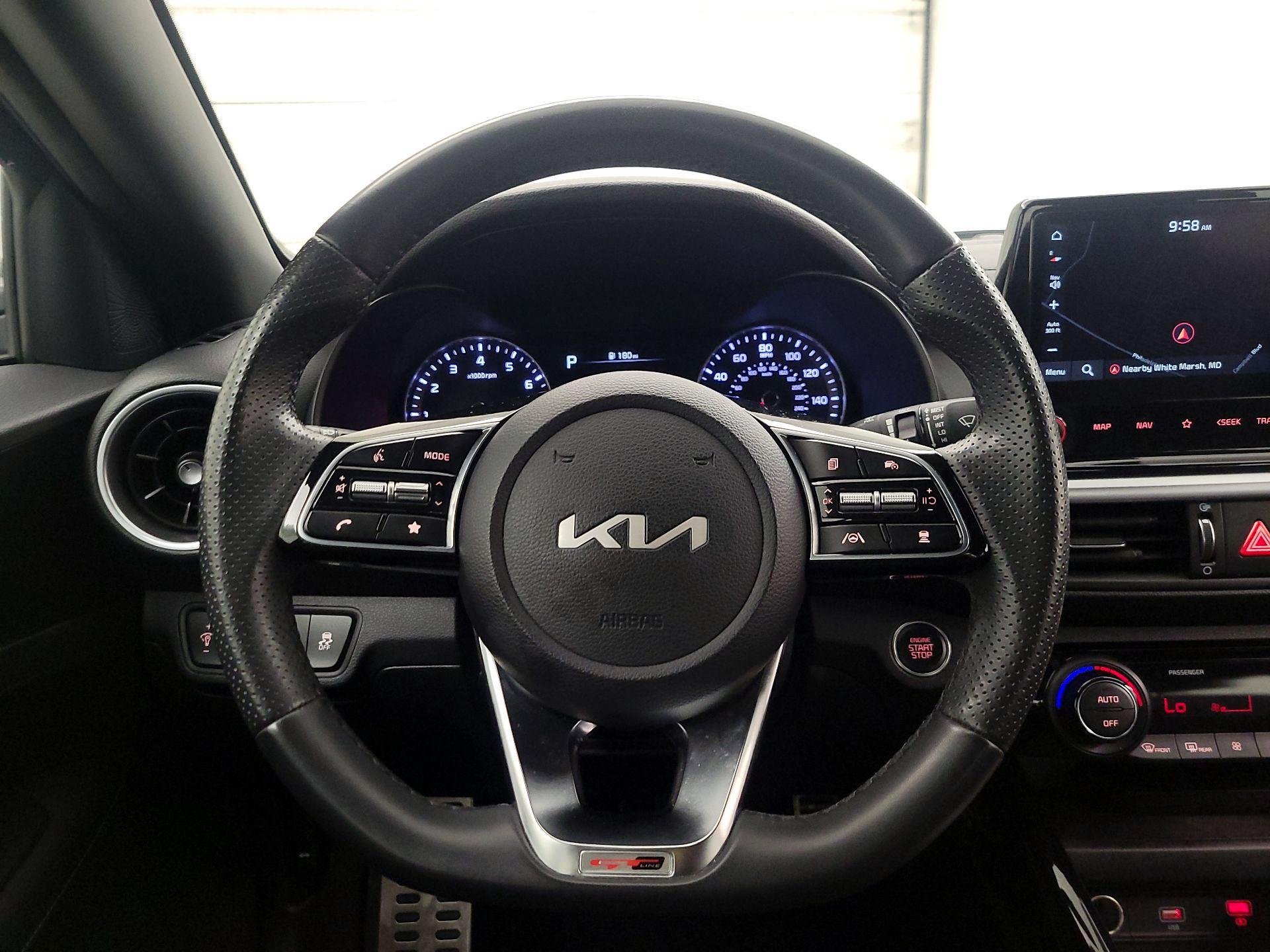 Thumbnail: 2023 Kia Forte - 10