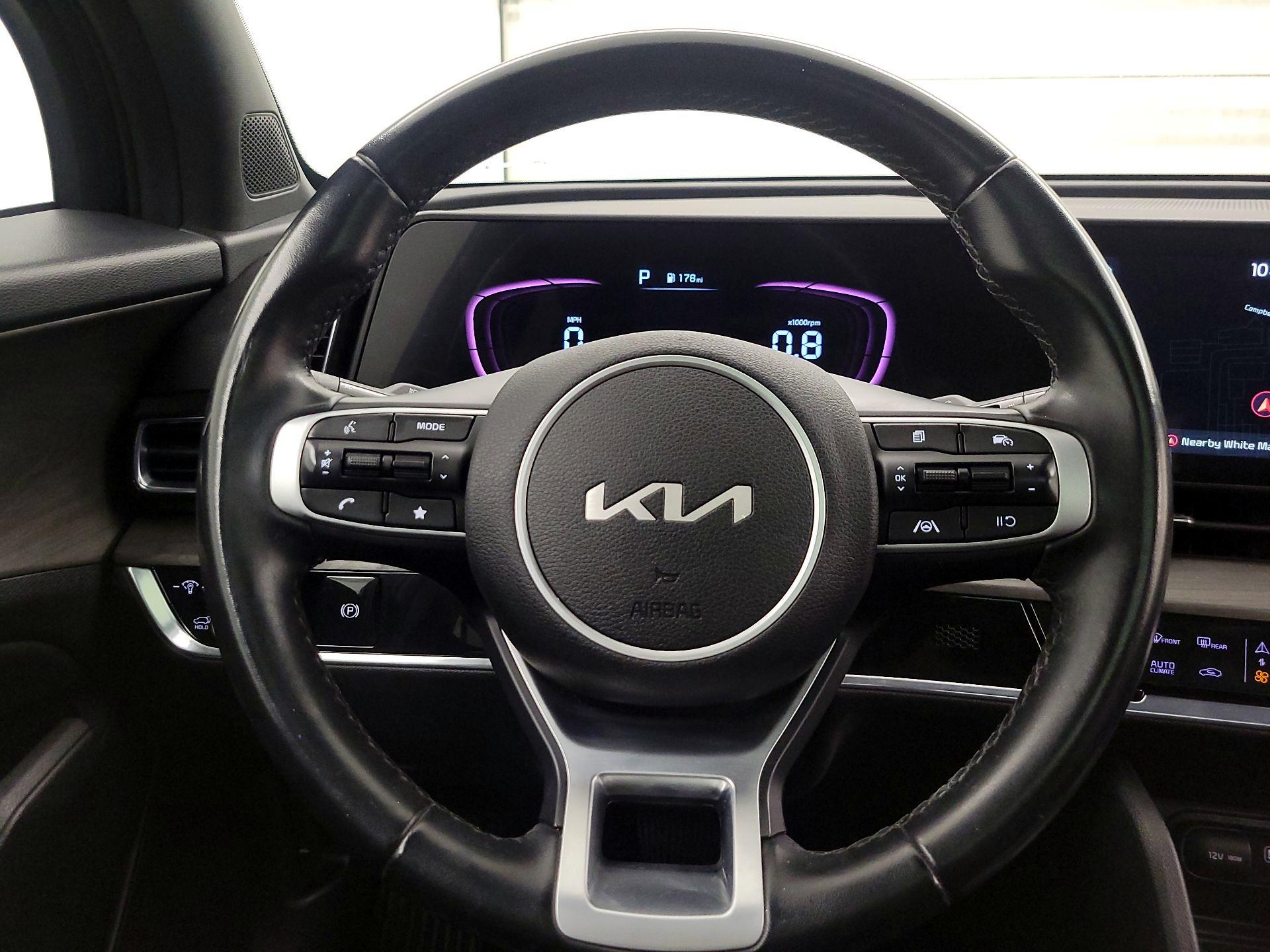 Thumbnail: 2023 Kia Sportage - 10