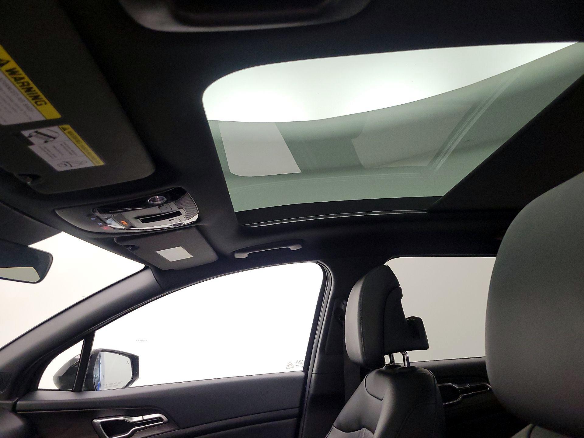 Thumbnail: 2023 Kia Sportage - 20