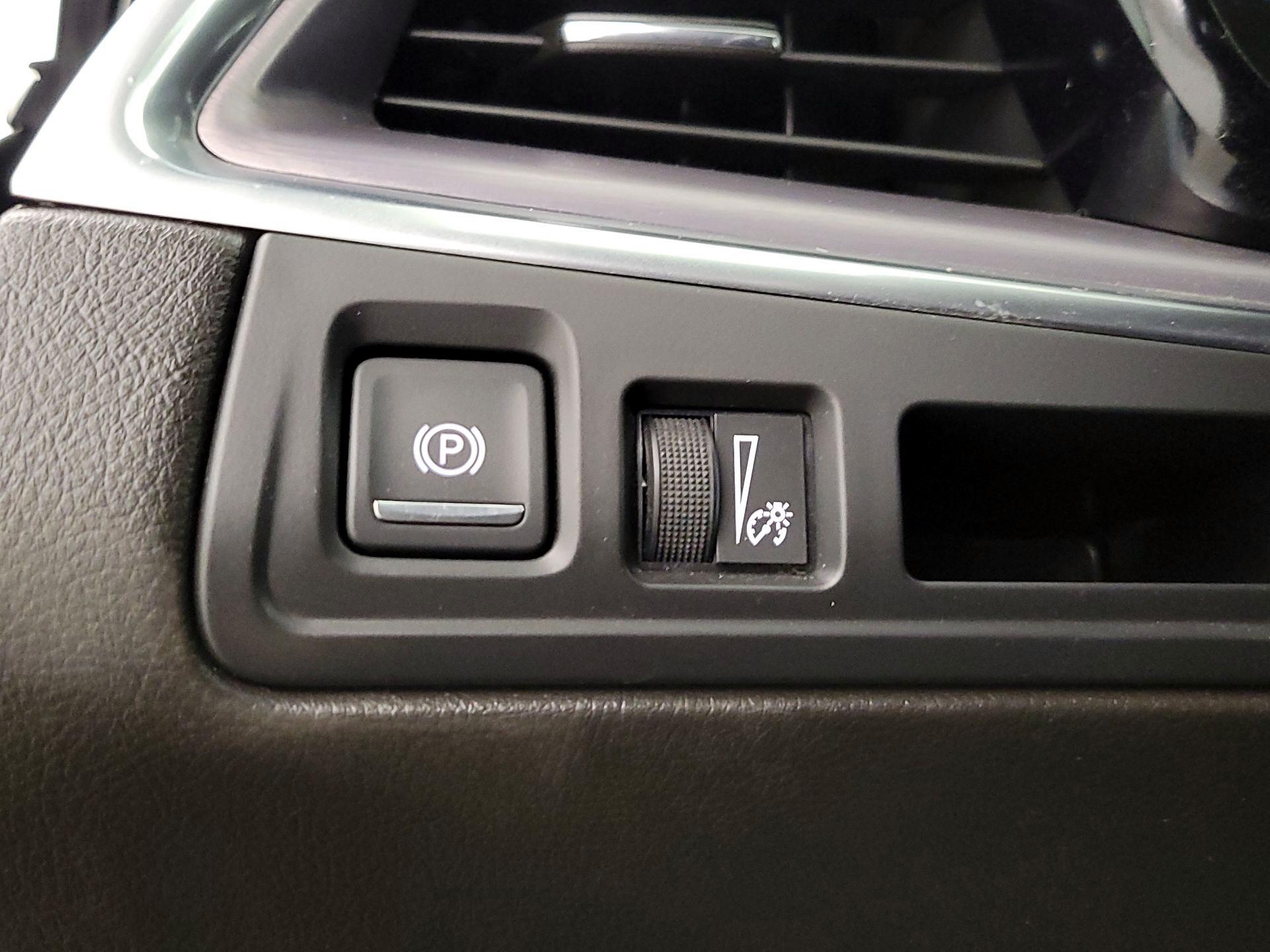 Thumbnail: 2022 Cadillac XT5 - 13