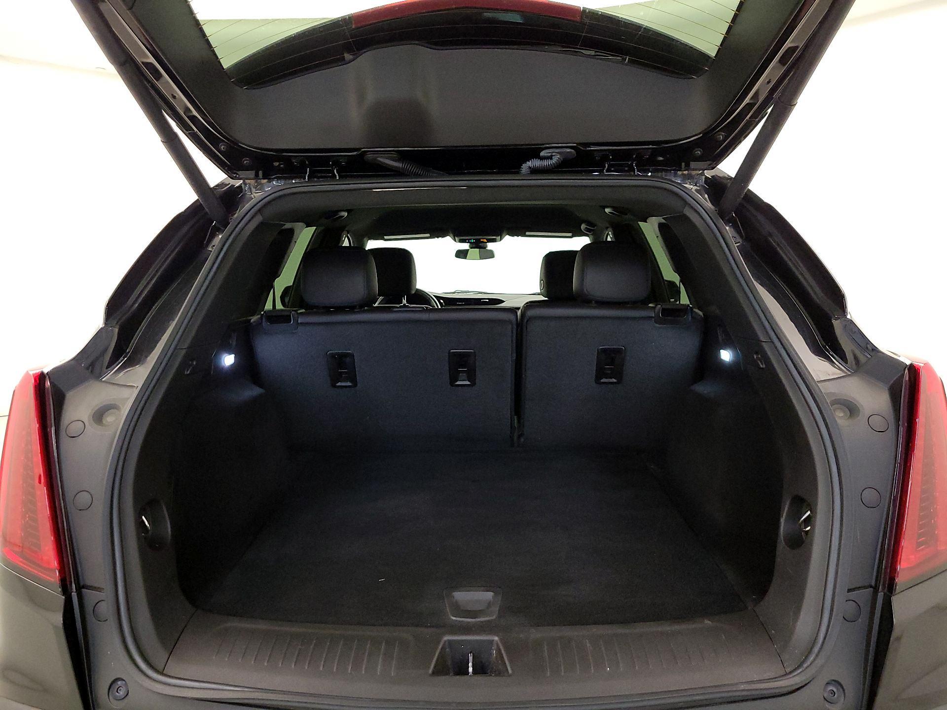 Thumbnail: 2022 Cadillac XT5 - 19