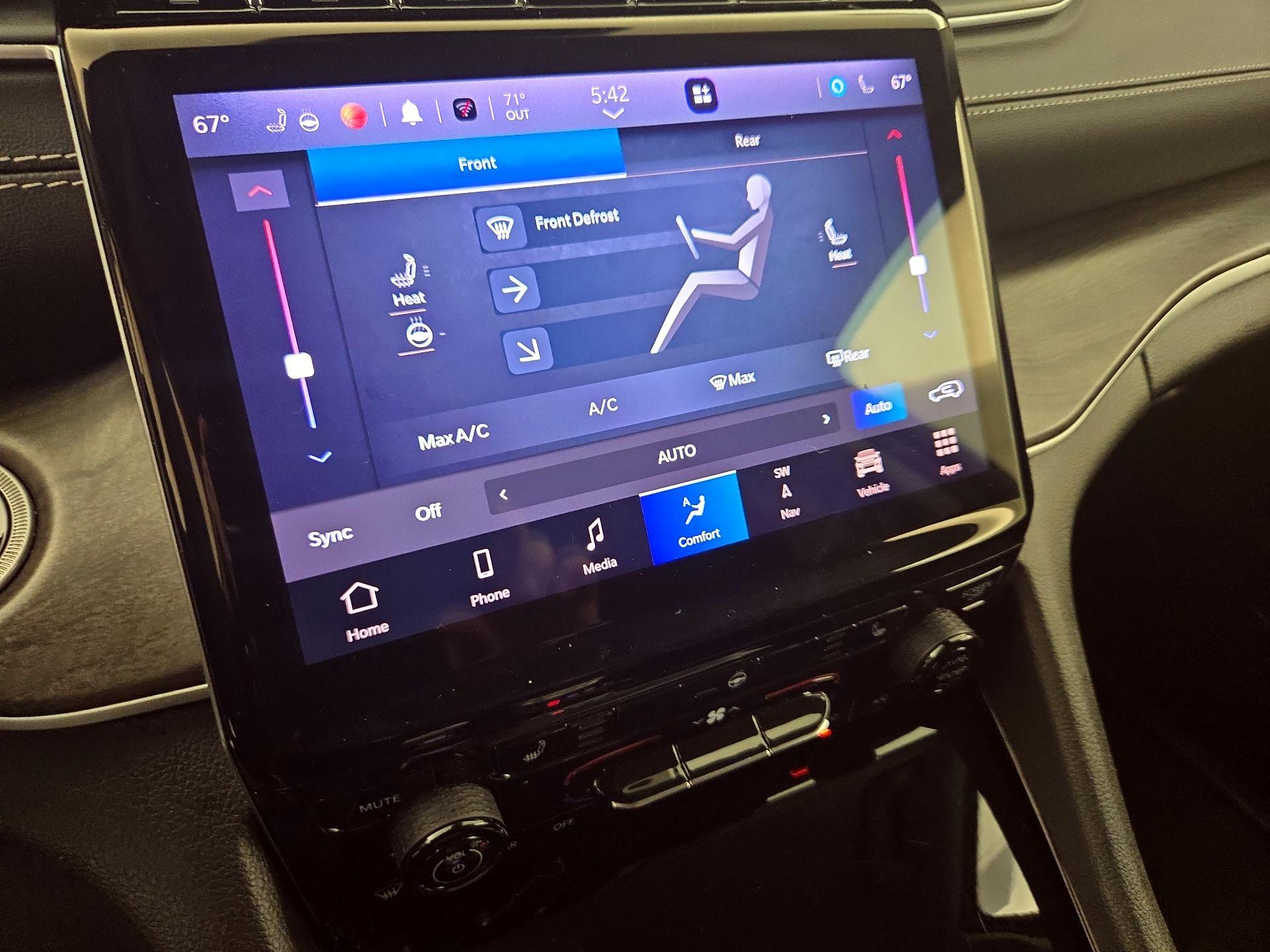 Thumbnail: 2023 Jeep Grand Cherokee L - 17